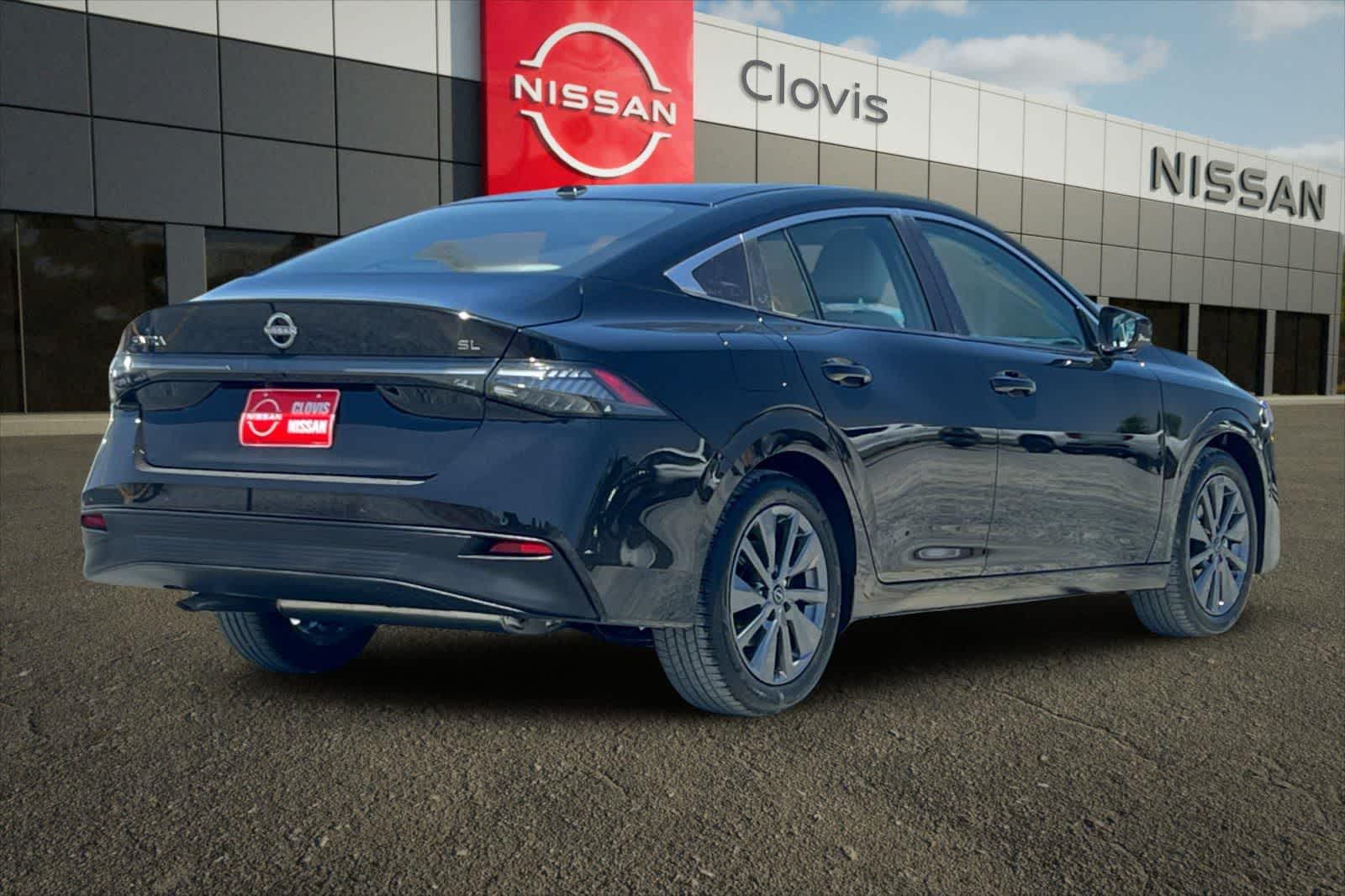 Thumbnail: 2026 Nissan Sentra - 3