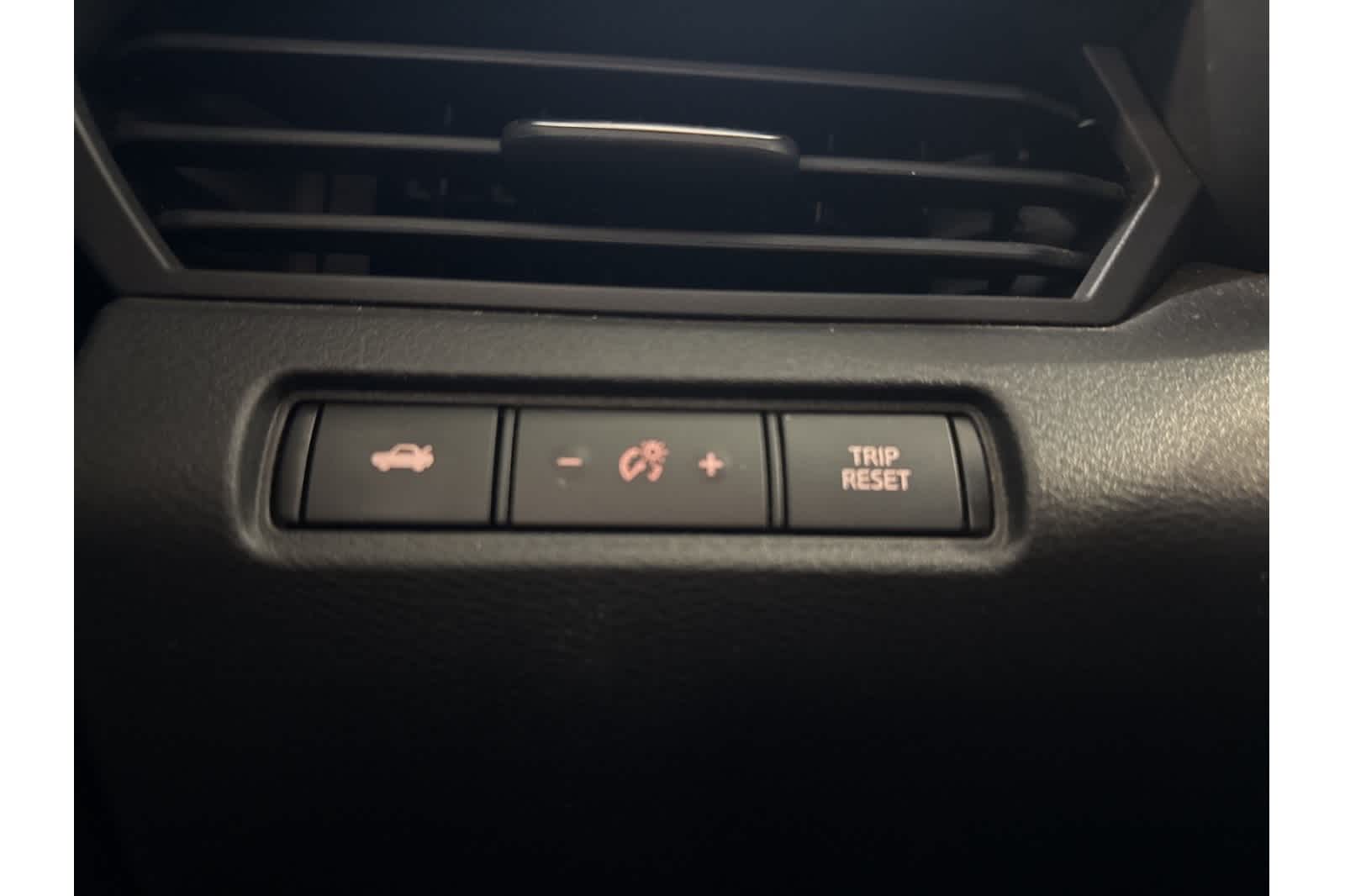 Thumbnail: 2022 Nissan Altima - 26