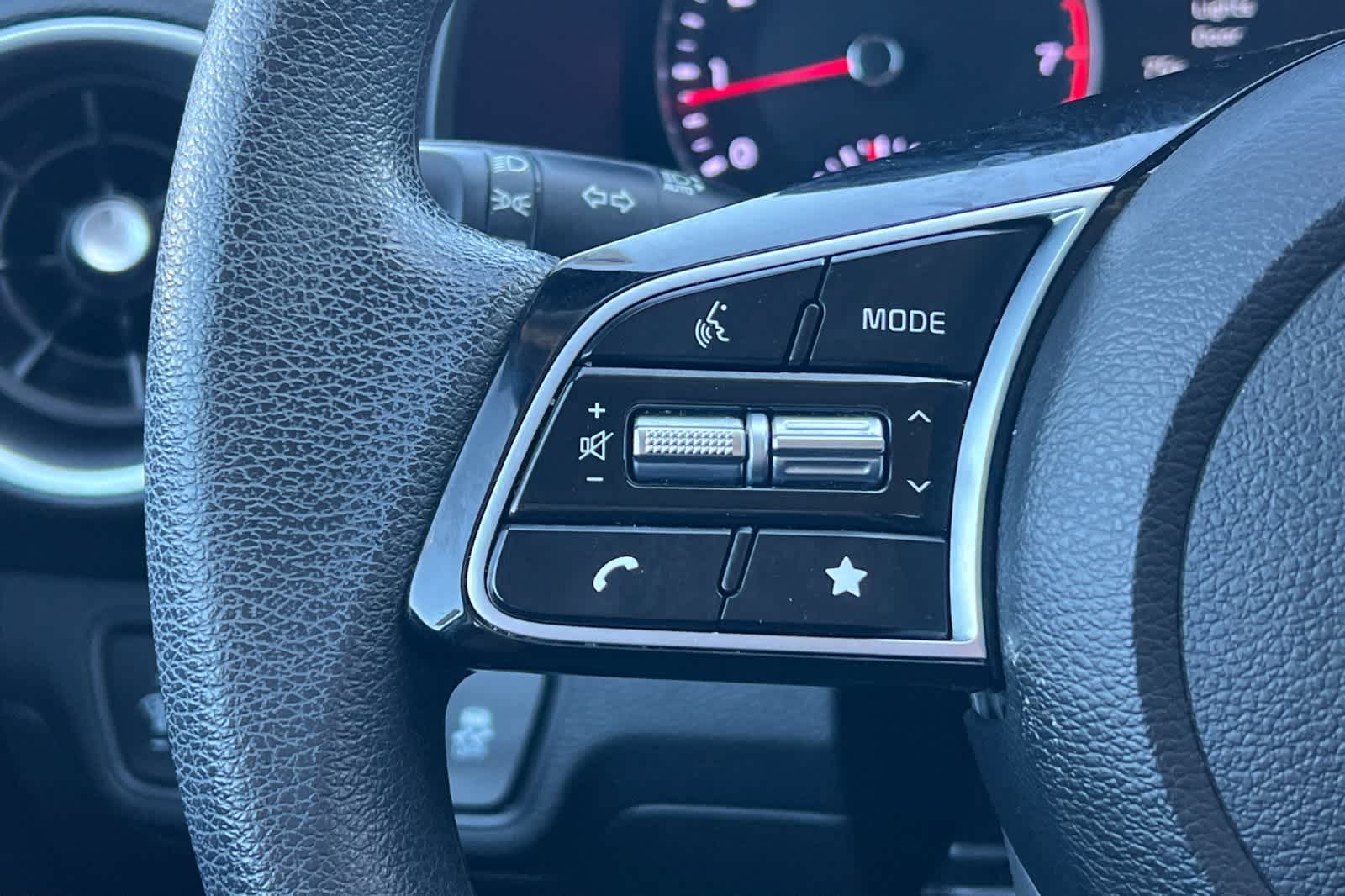 Thumbnail: 2023 Kia Forte - 28