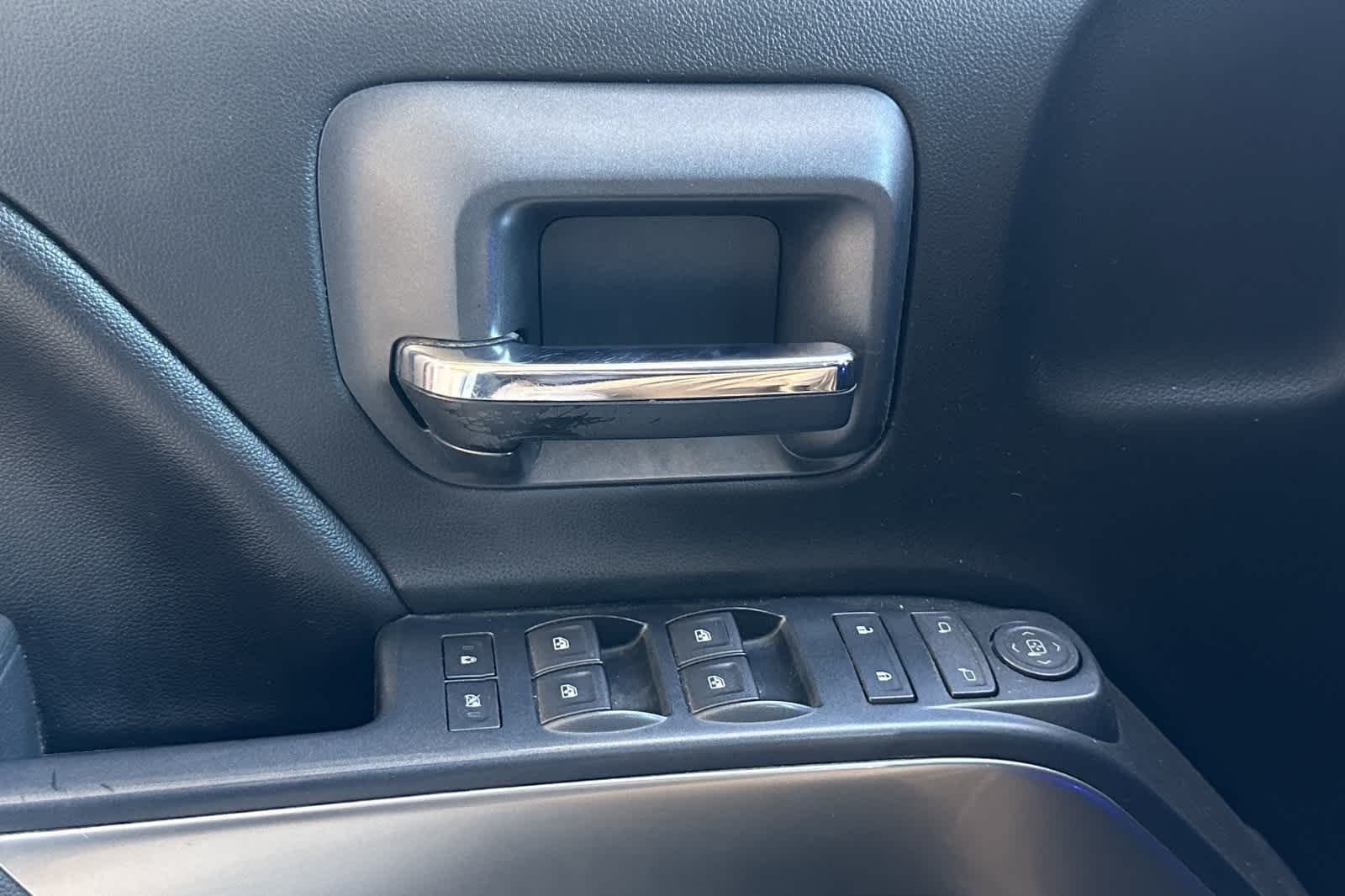 Thumbnail: 2017 Chevrolet Silverado 1500 - 15