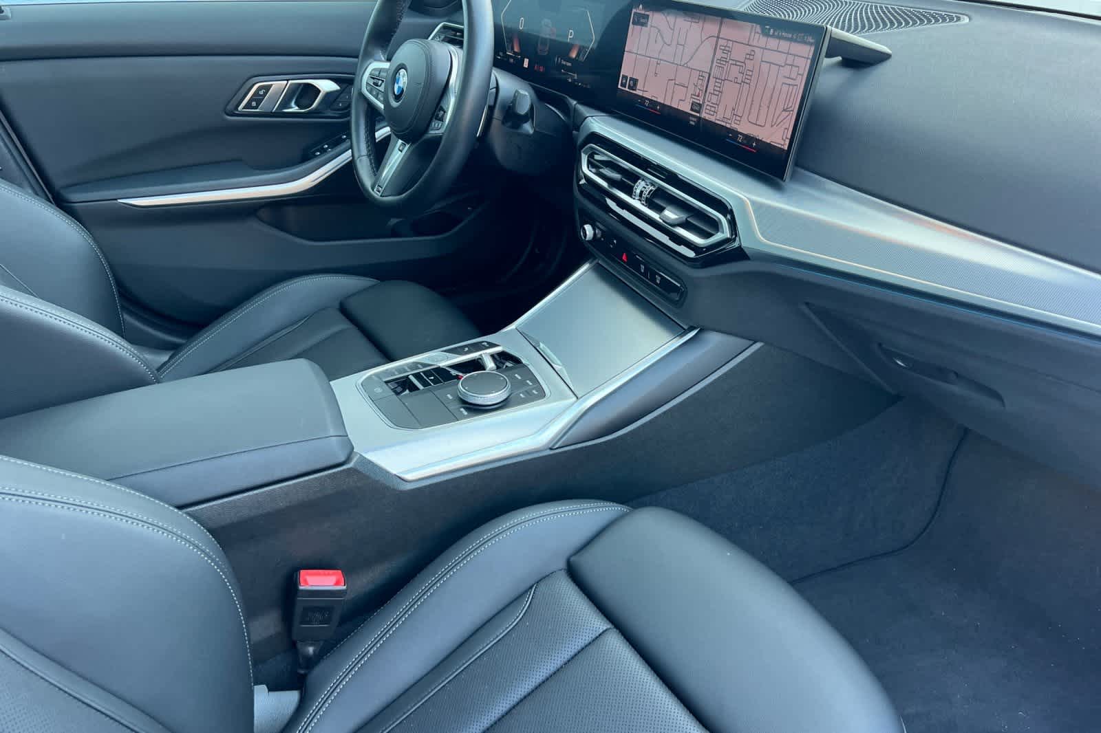 Thumbnail: 2023 BMW 3 Series - 16