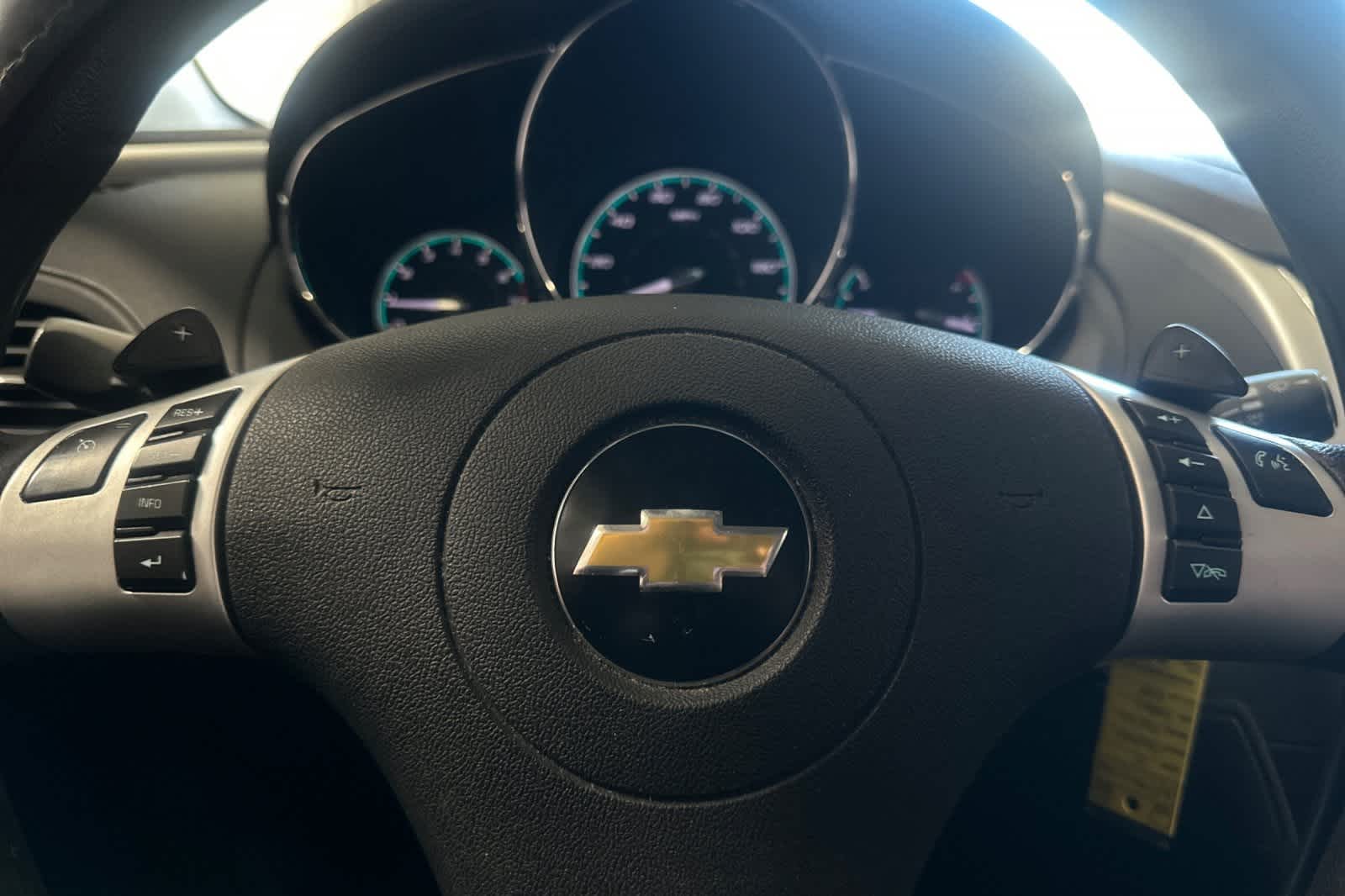 Thumbnail: 2010 Chevrolet Malibu - 23