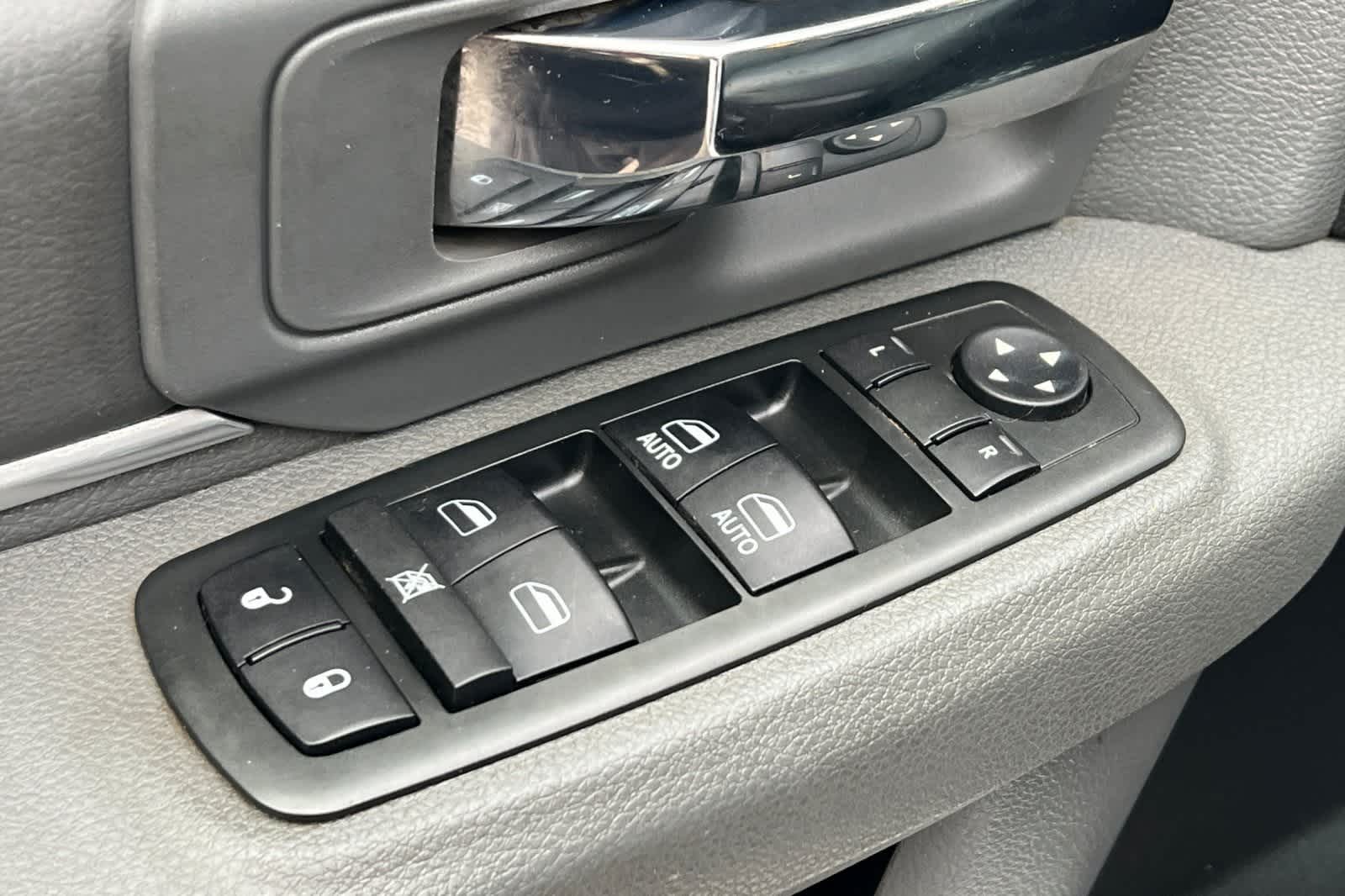 Thumbnail: 2013 RAM 1500 - 14