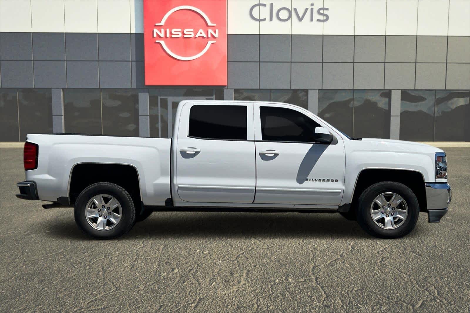 Thumbnail: 2018 Chevrolet Silverado 1500 - 9
