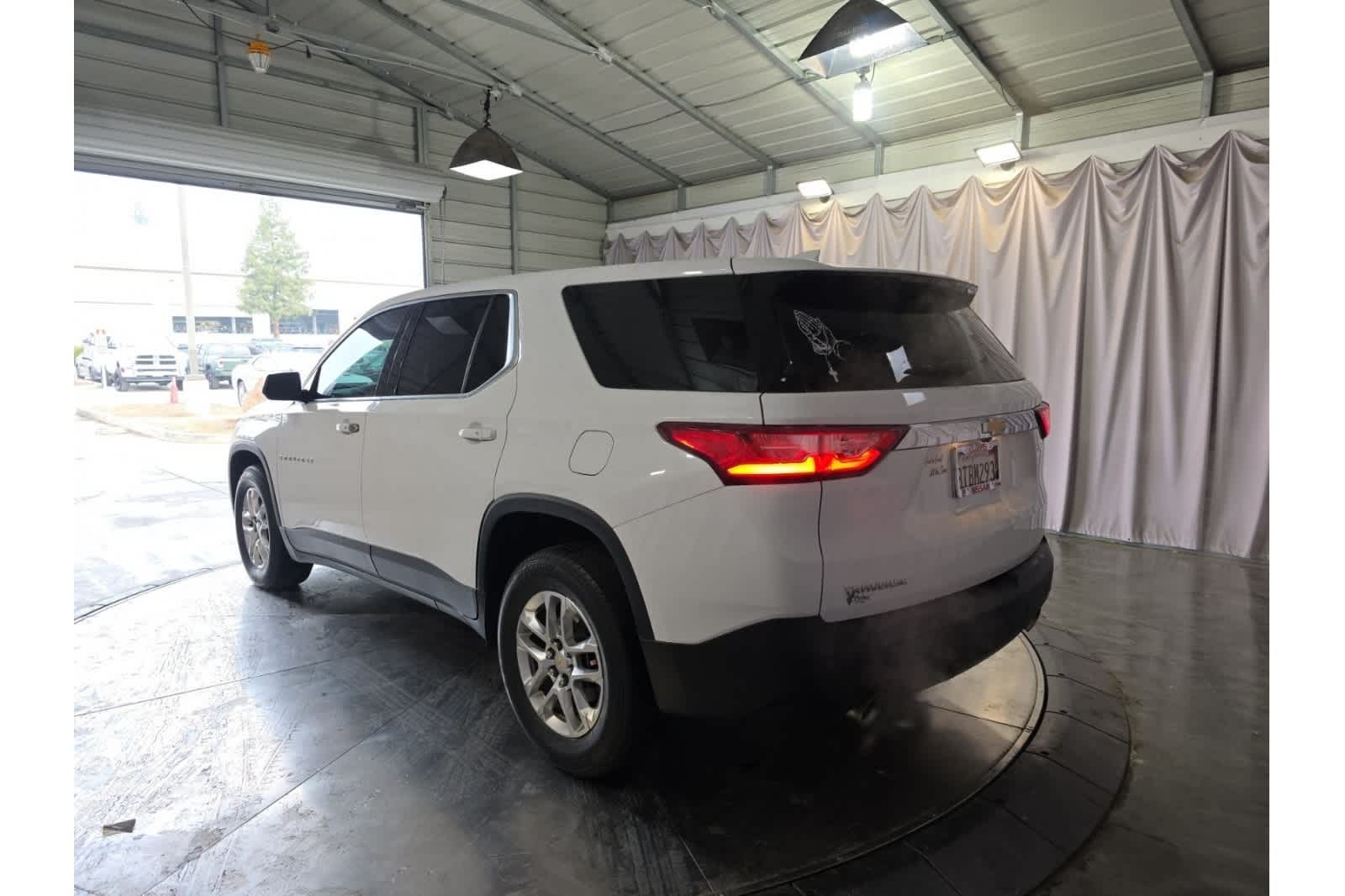 Thumbnail: 2020 Chevrolet Traverse - 8