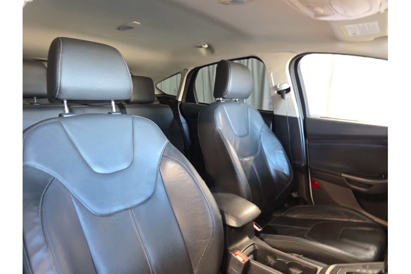 Thumbnail: 2015 Ford Focus - 13