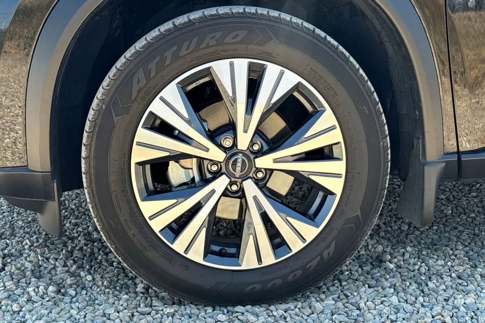 Thumbnail: 2023 Nissan Rogue - 12