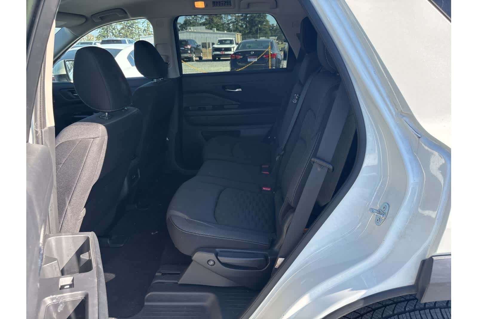 Thumbnail: 2022 Nissan Pathfinder - 5