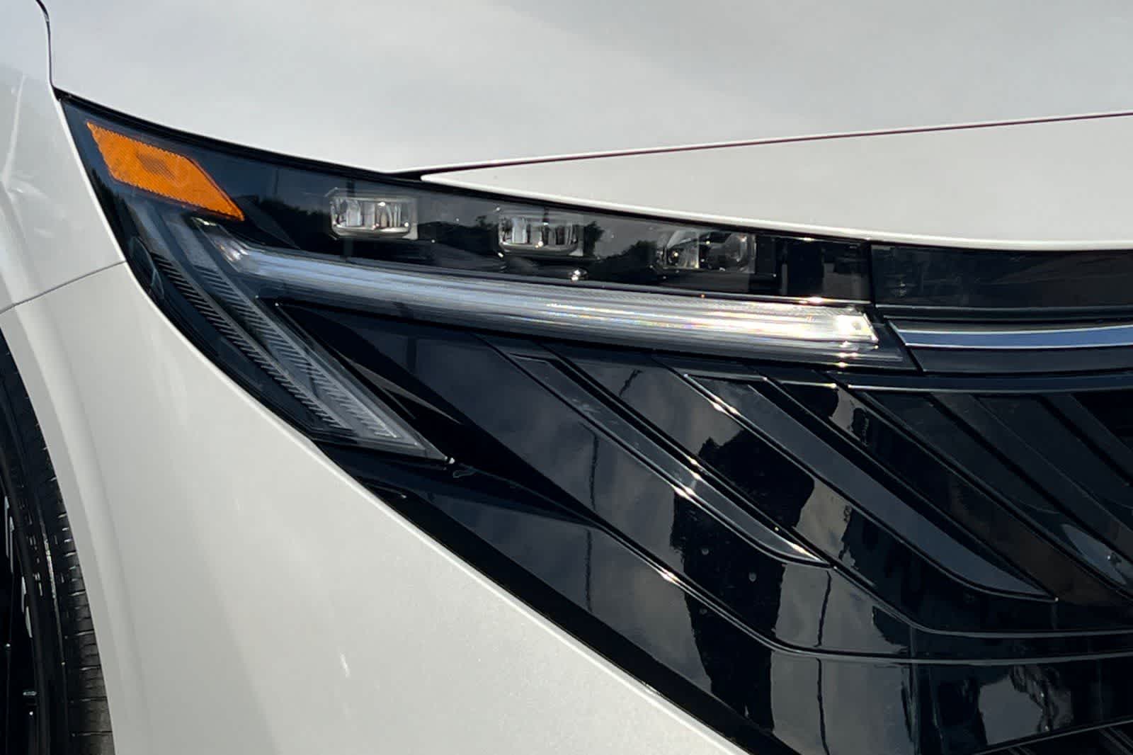 Thumbnail: 2026 Nissan Sentra - 32