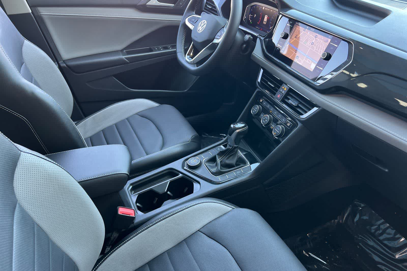 Thumbnail: 2023 Volkswagen Taos - 18