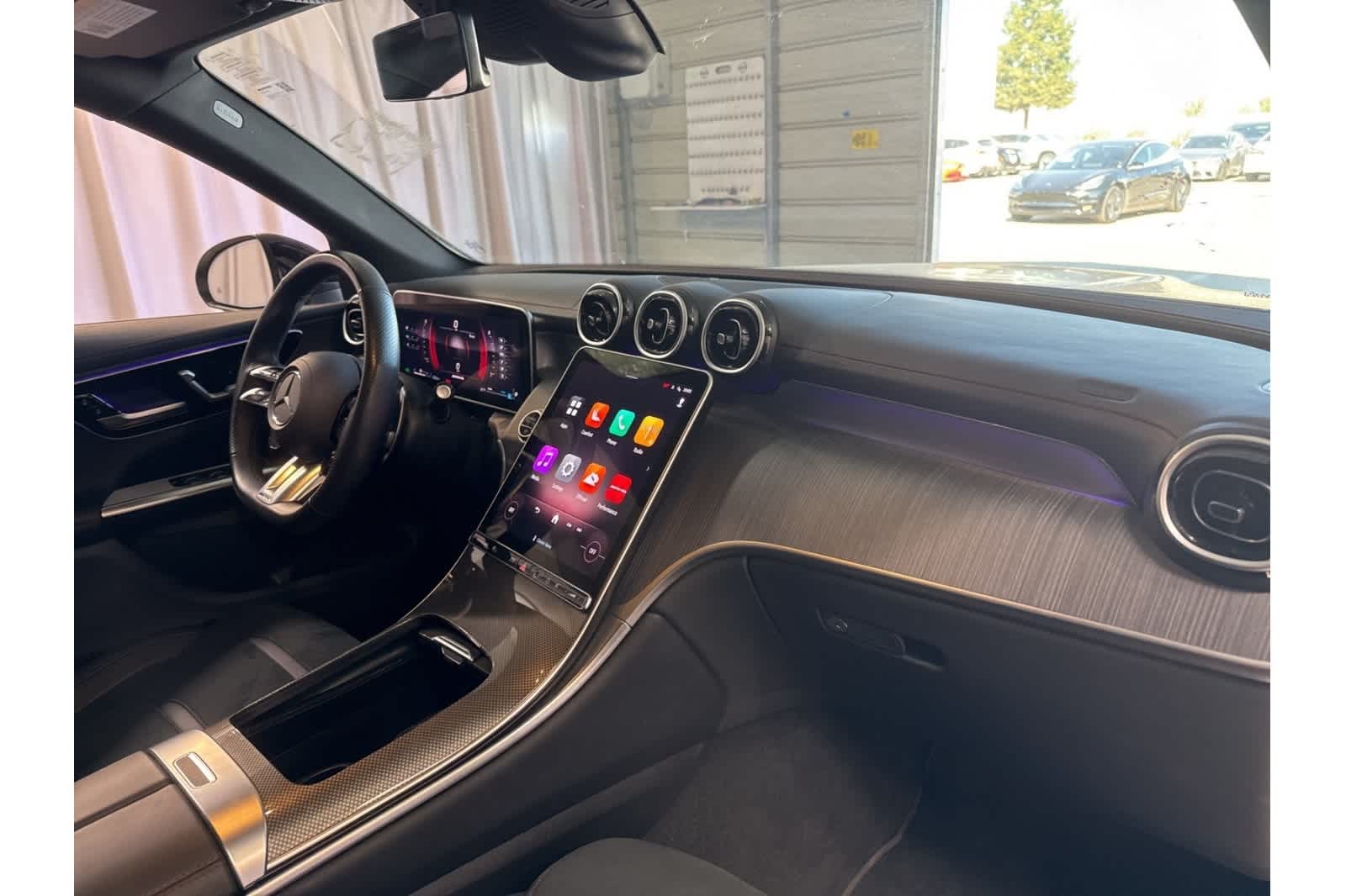 Thumbnail: 2025 Mercedes-Benz GLC - 15