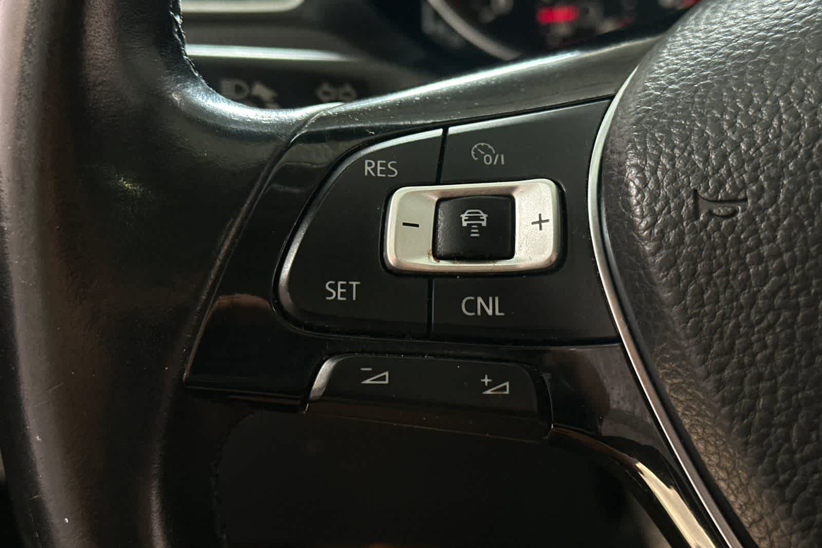 Thumbnail: 2016 Volkswagen Jetta - 29