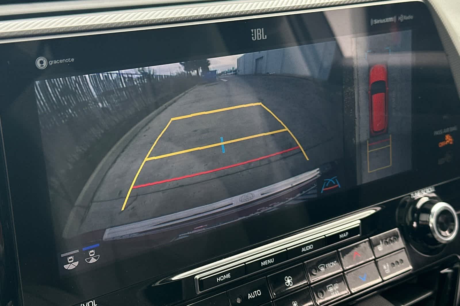 Thumbnail: 2022 Toyota Highlander - 25