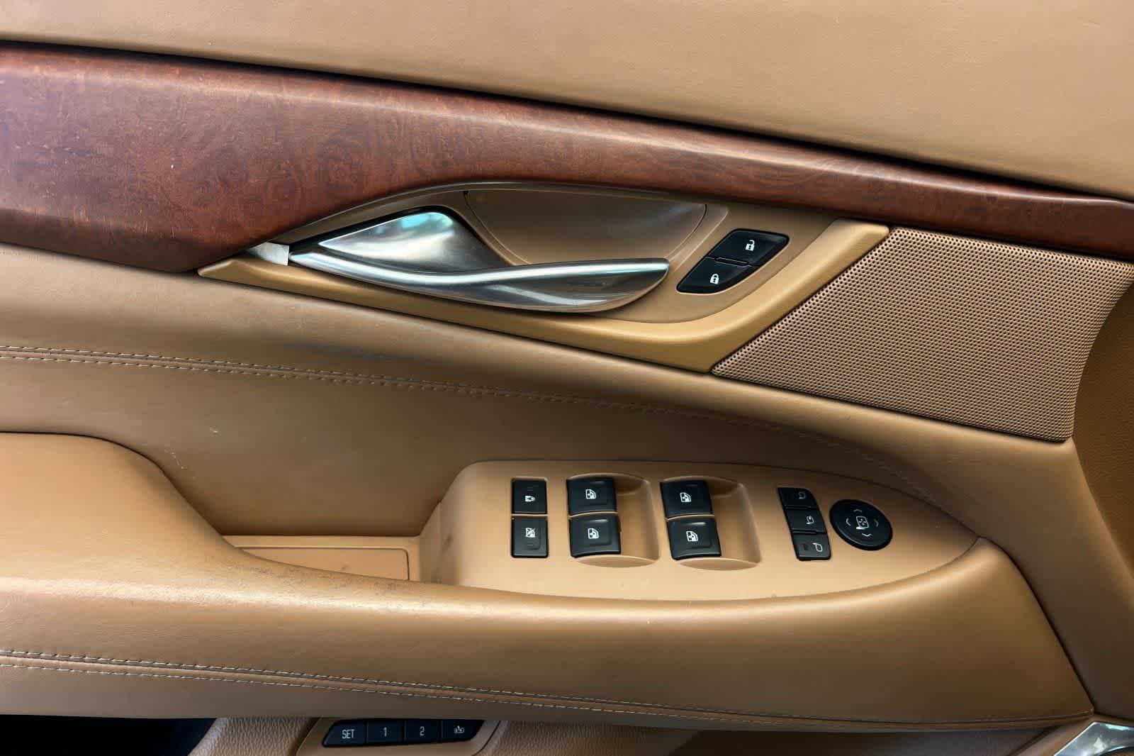 Thumbnail: 2016 Cadillac Escalade - 15