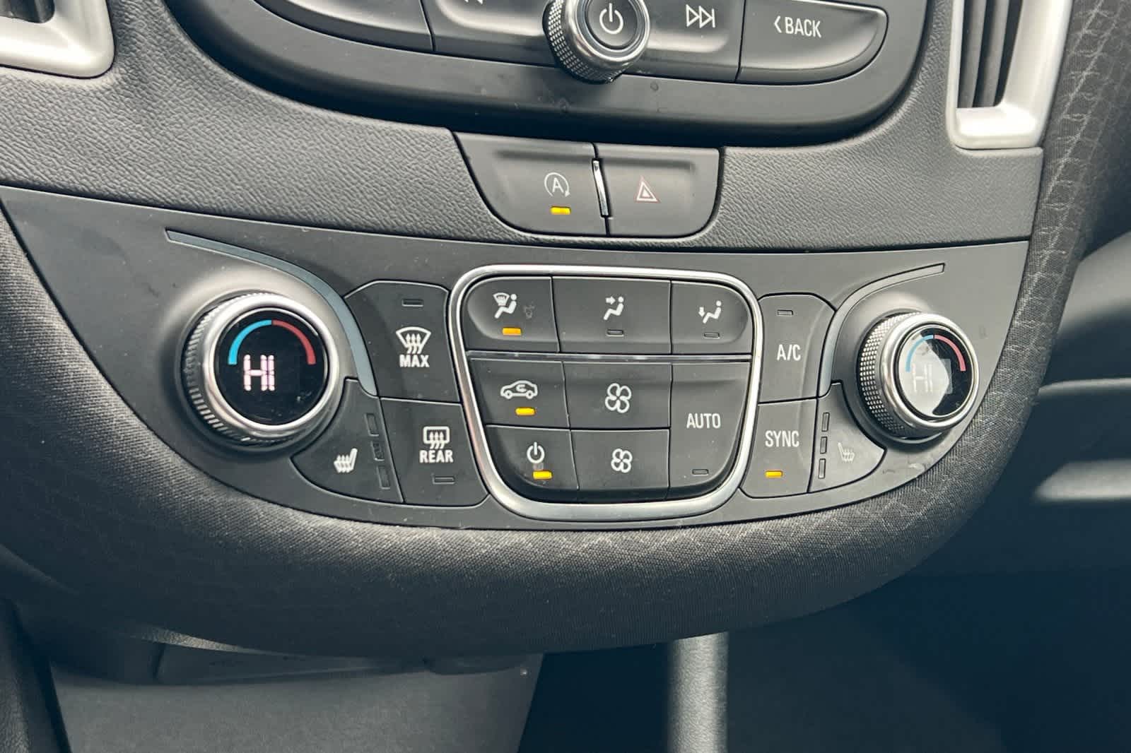 Thumbnail: 2024 Chevrolet Malibu - 23