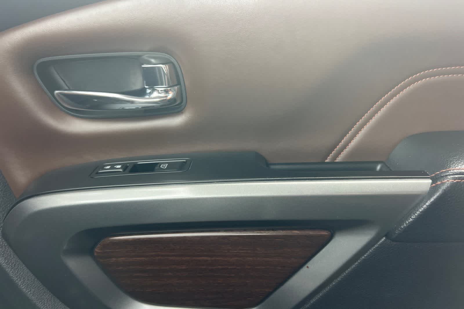 Thumbnail: 2018 Nissan Titan - 20