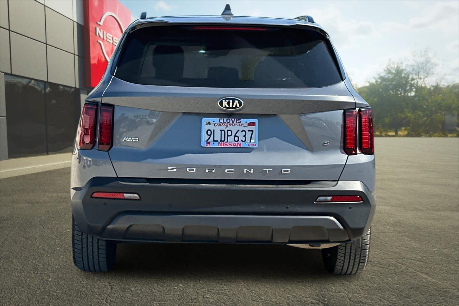 Thumbnail: 2021 Kia Sorento - 8