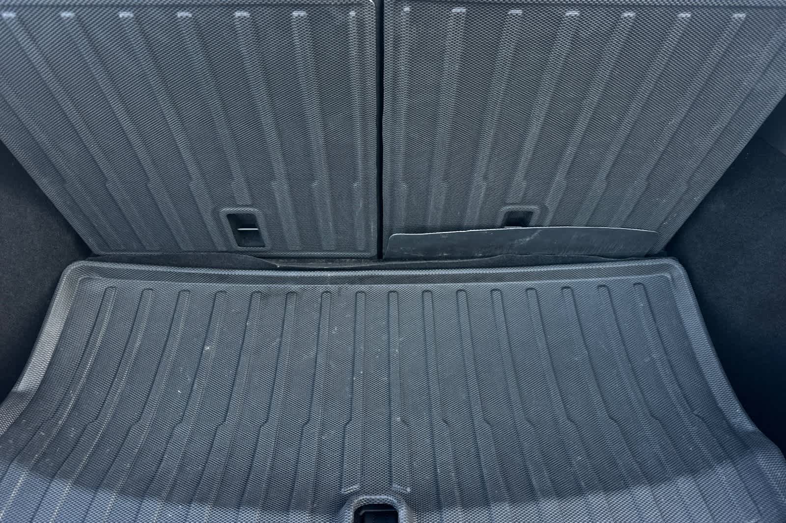 Thumbnail: 2022 Tesla Model Y - 17