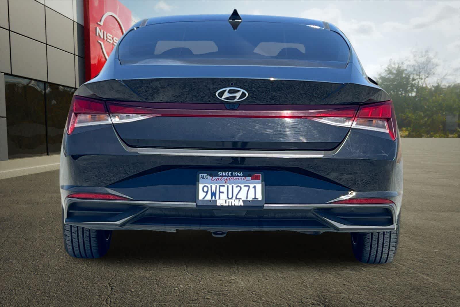 Thumbnail: 2022 Hyundai Elantra - 7