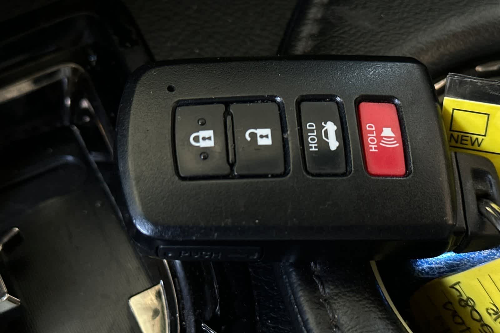 Thumbnail: 2013 Toyota Avalon - 29