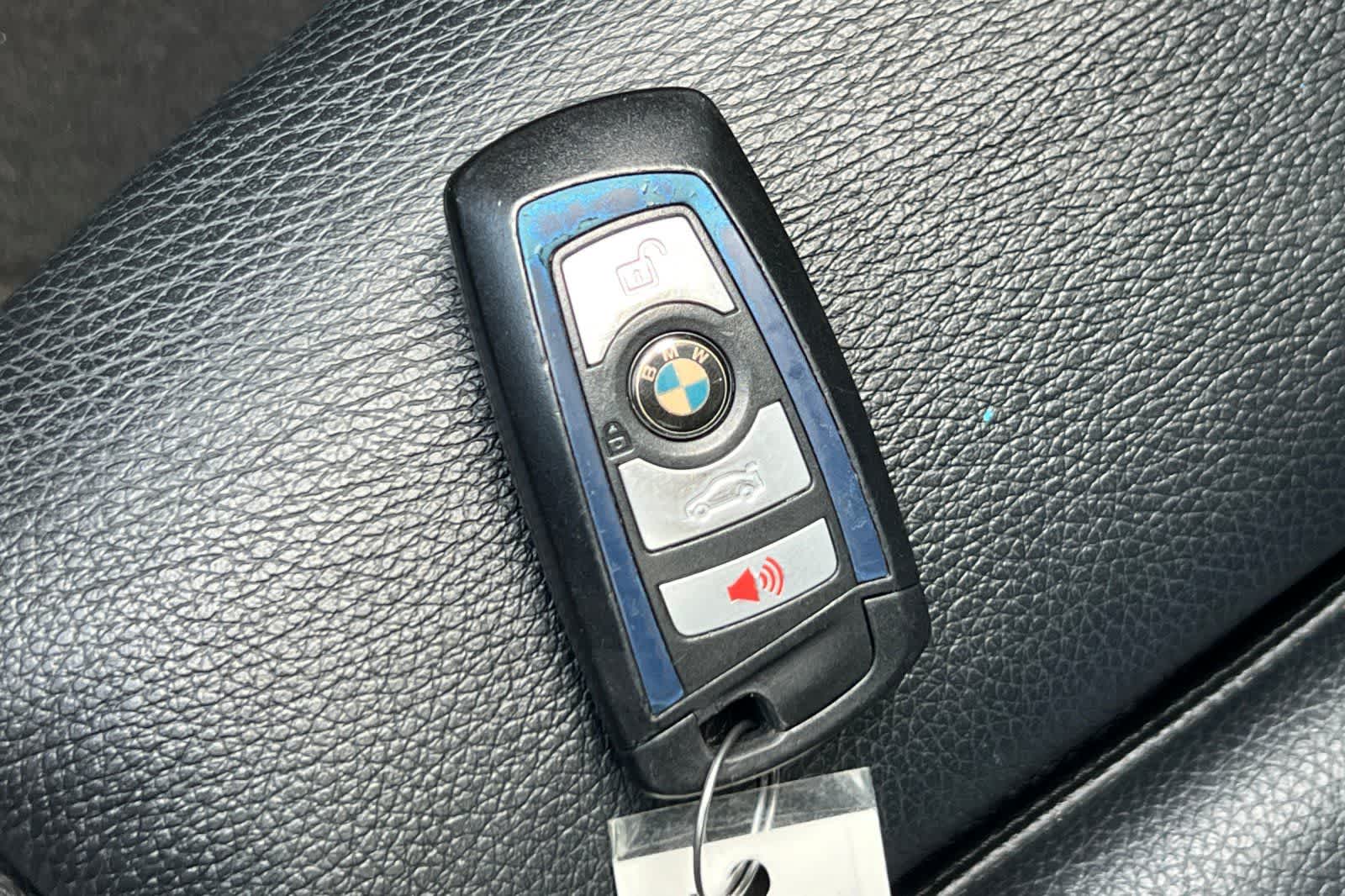 Thumbnail: 2018 BMW 3 Series - 28