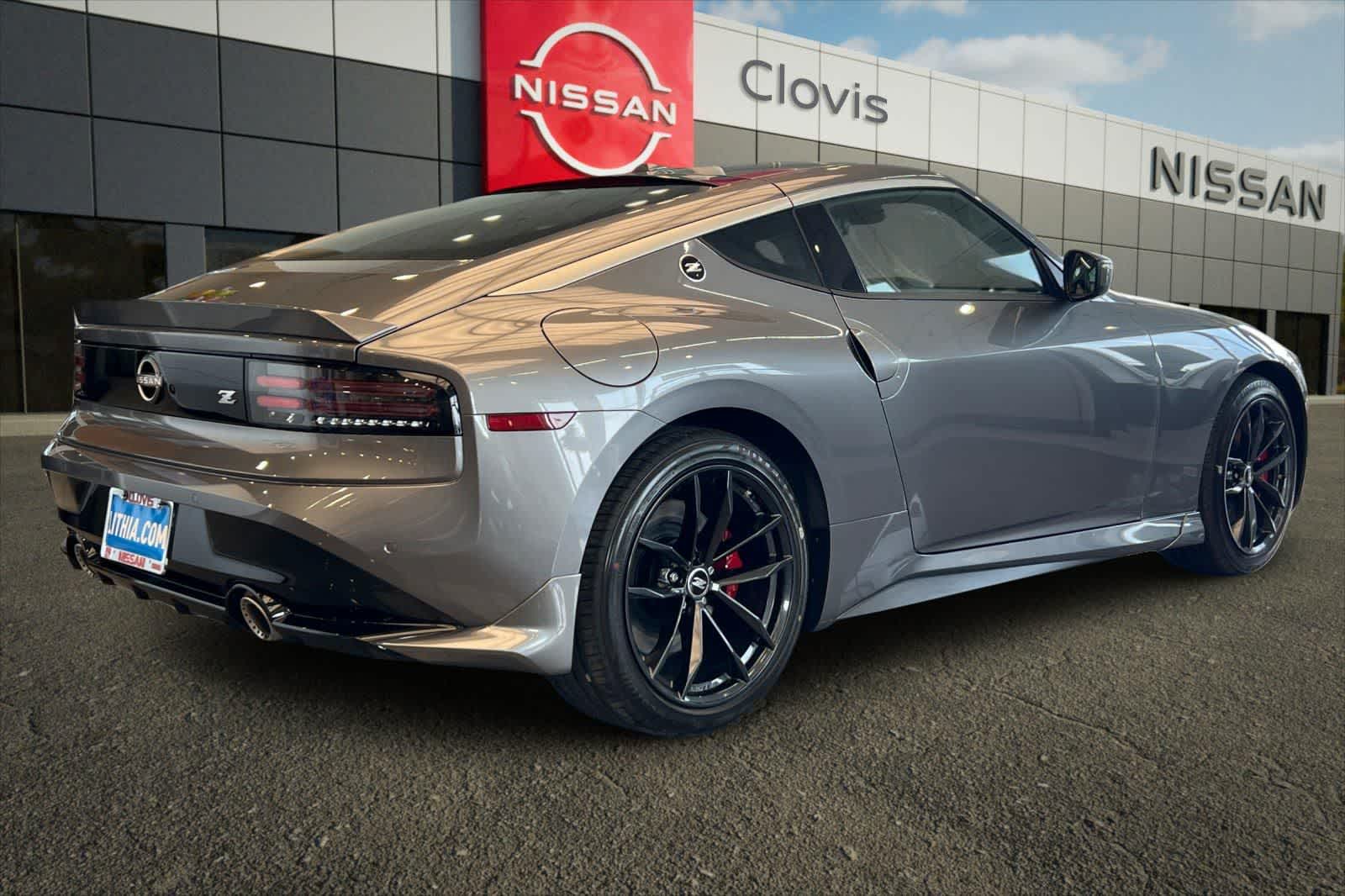 Thumbnail: 2026 Nissan Z - 3