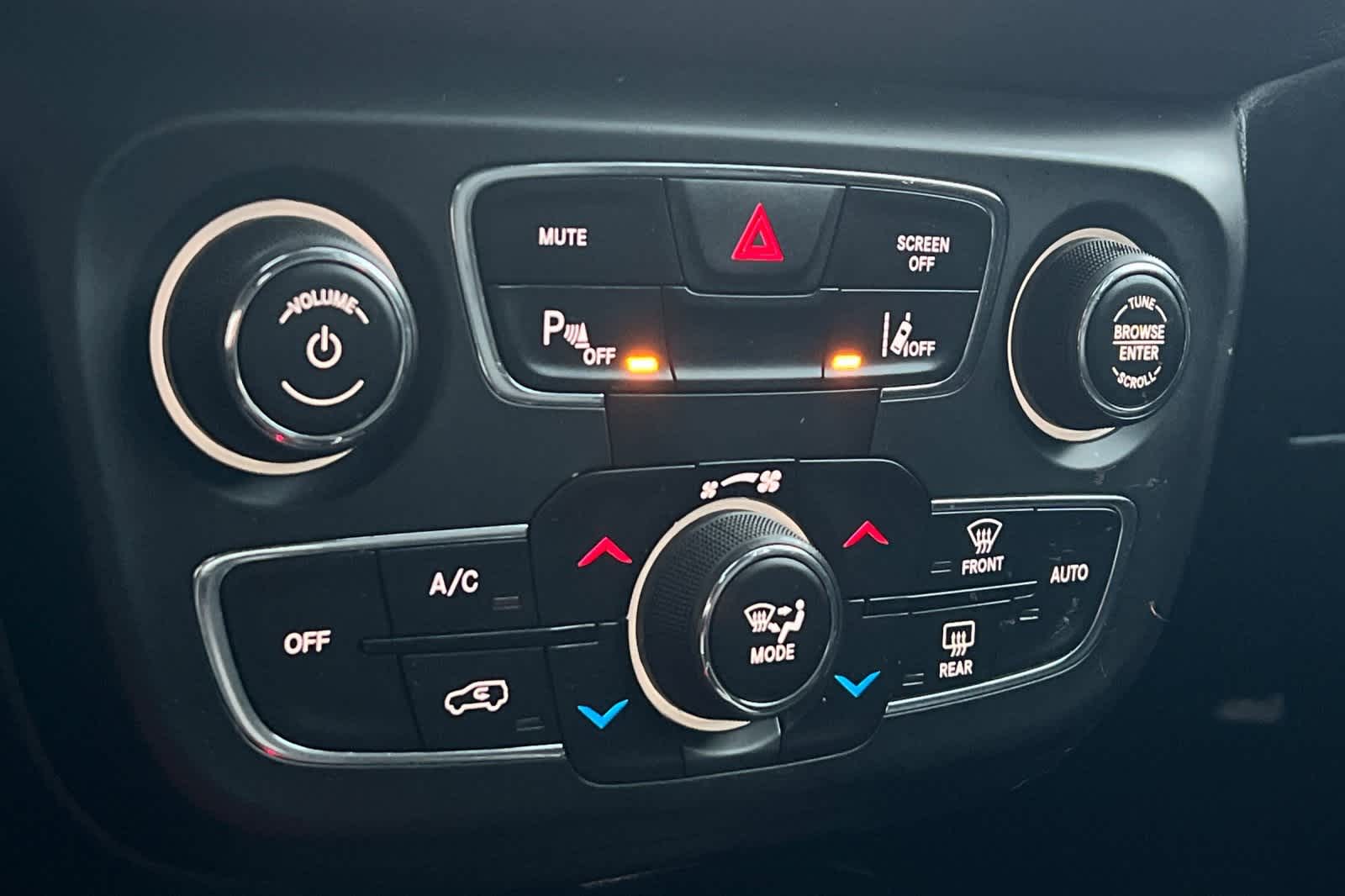 Thumbnail: 2018 Jeep Compass - 25