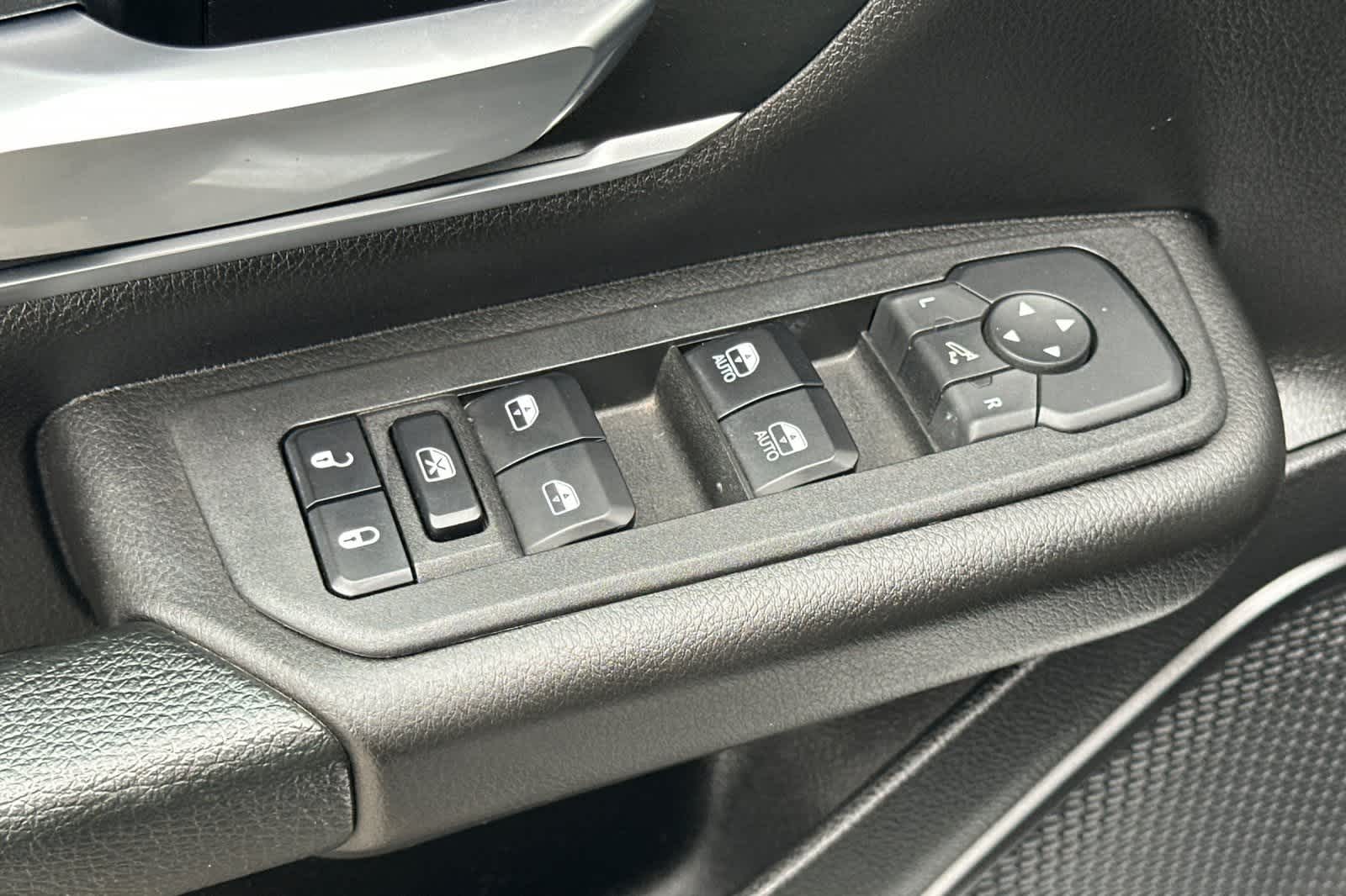 Thumbnail: 2025 RAM 1500 - 14