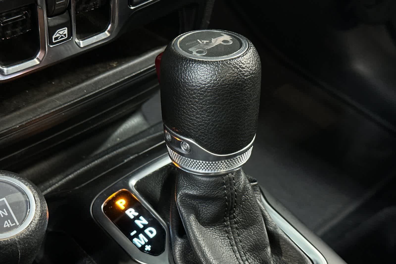 Thumbnail: 2019 Jeep Wrangler - 24