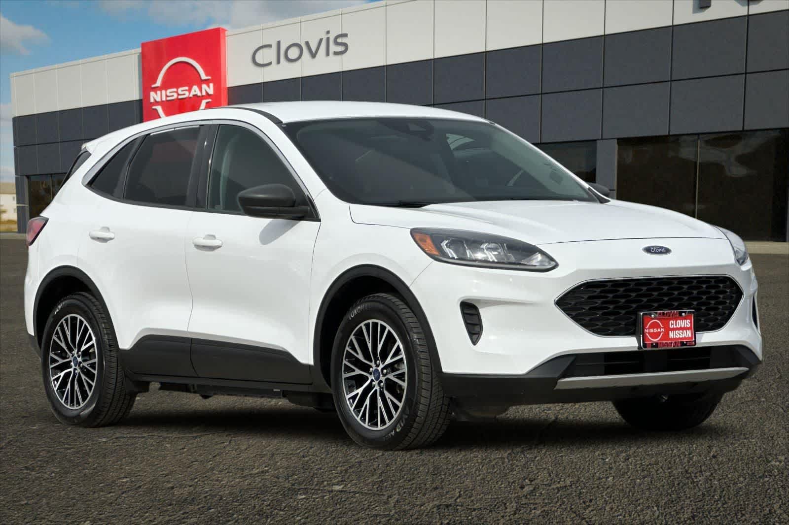 Thumbnail: 2022 Ford Escape - 10