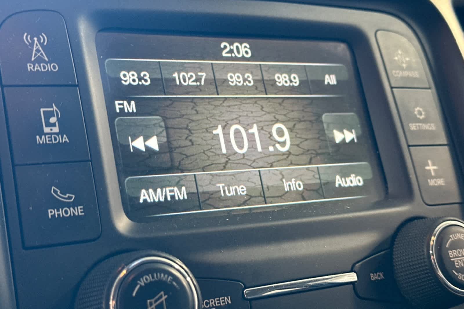 Thumbnail: 2014 Jeep Cherokee - 19