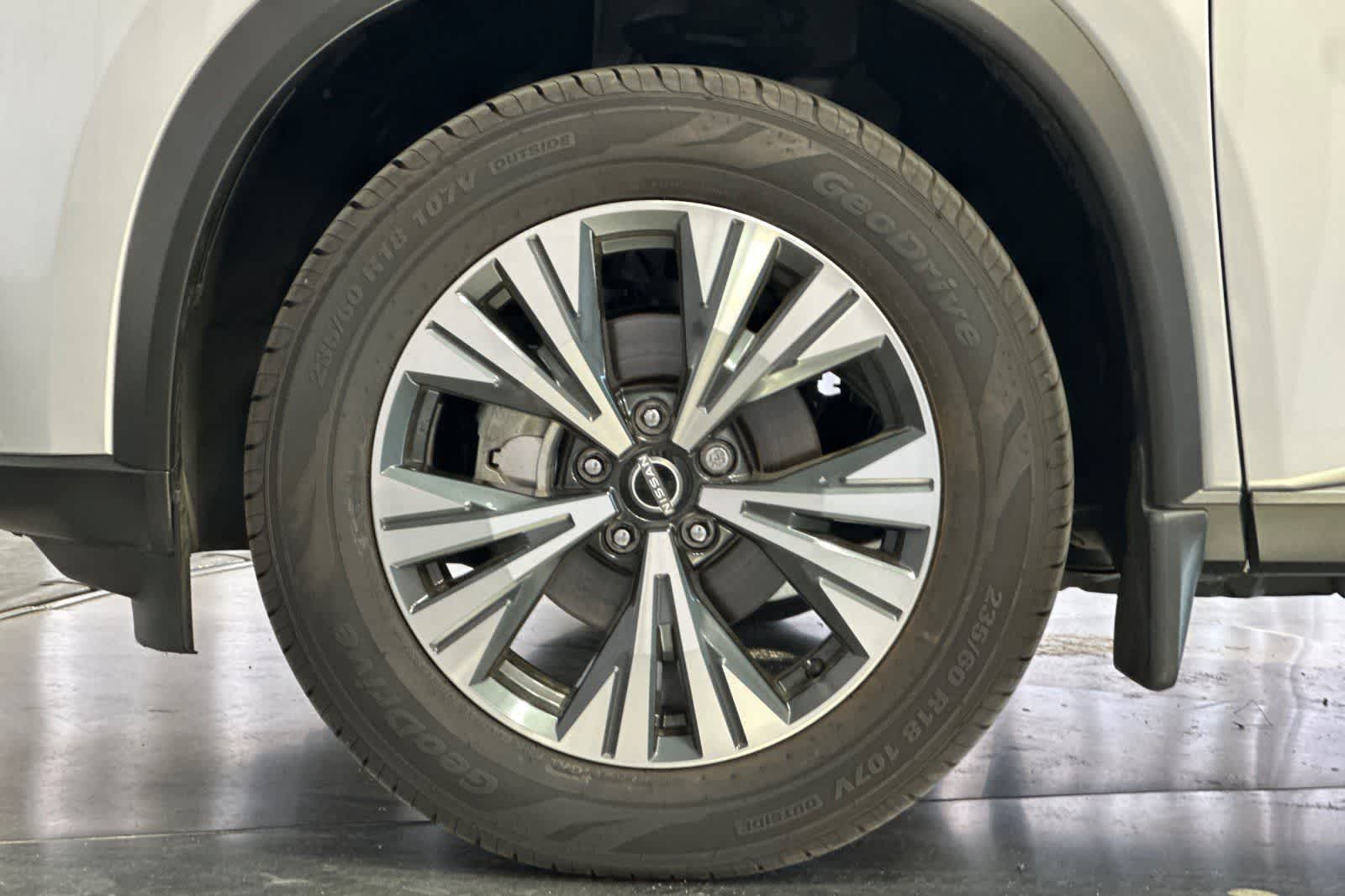 Thumbnail: 2023 Nissan Rogue - 12