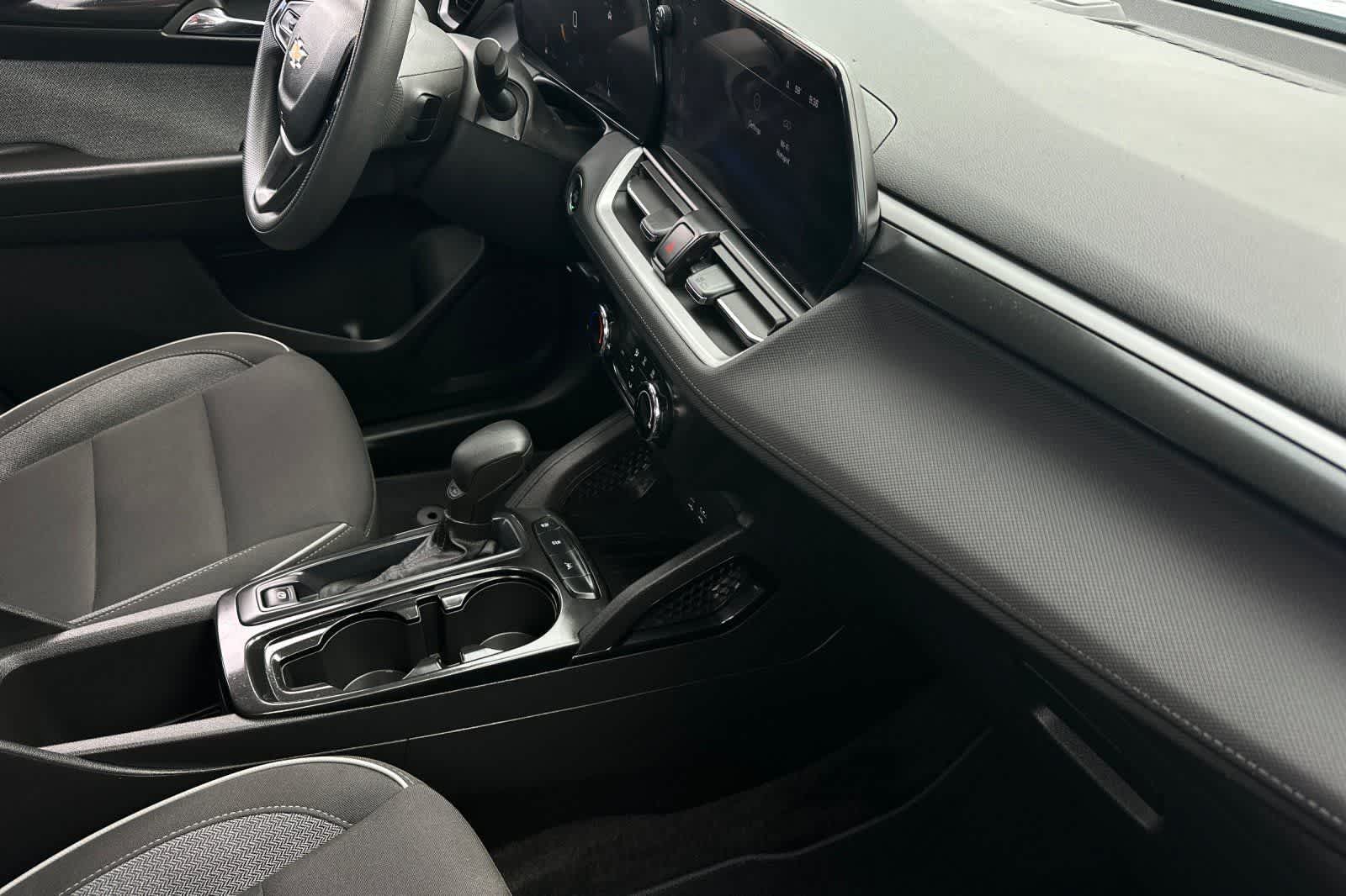 Thumbnail: 2025 Chevrolet TrailBlazer - 18