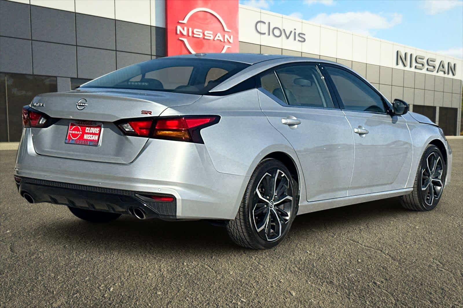 Thumbnail: 2023 Nissan Altima - 3