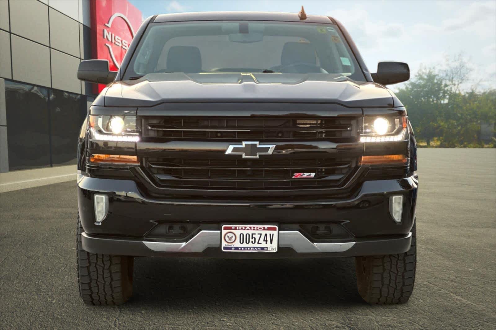 Thumbnail: 2017 Chevrolet Silverado 1500 - 11