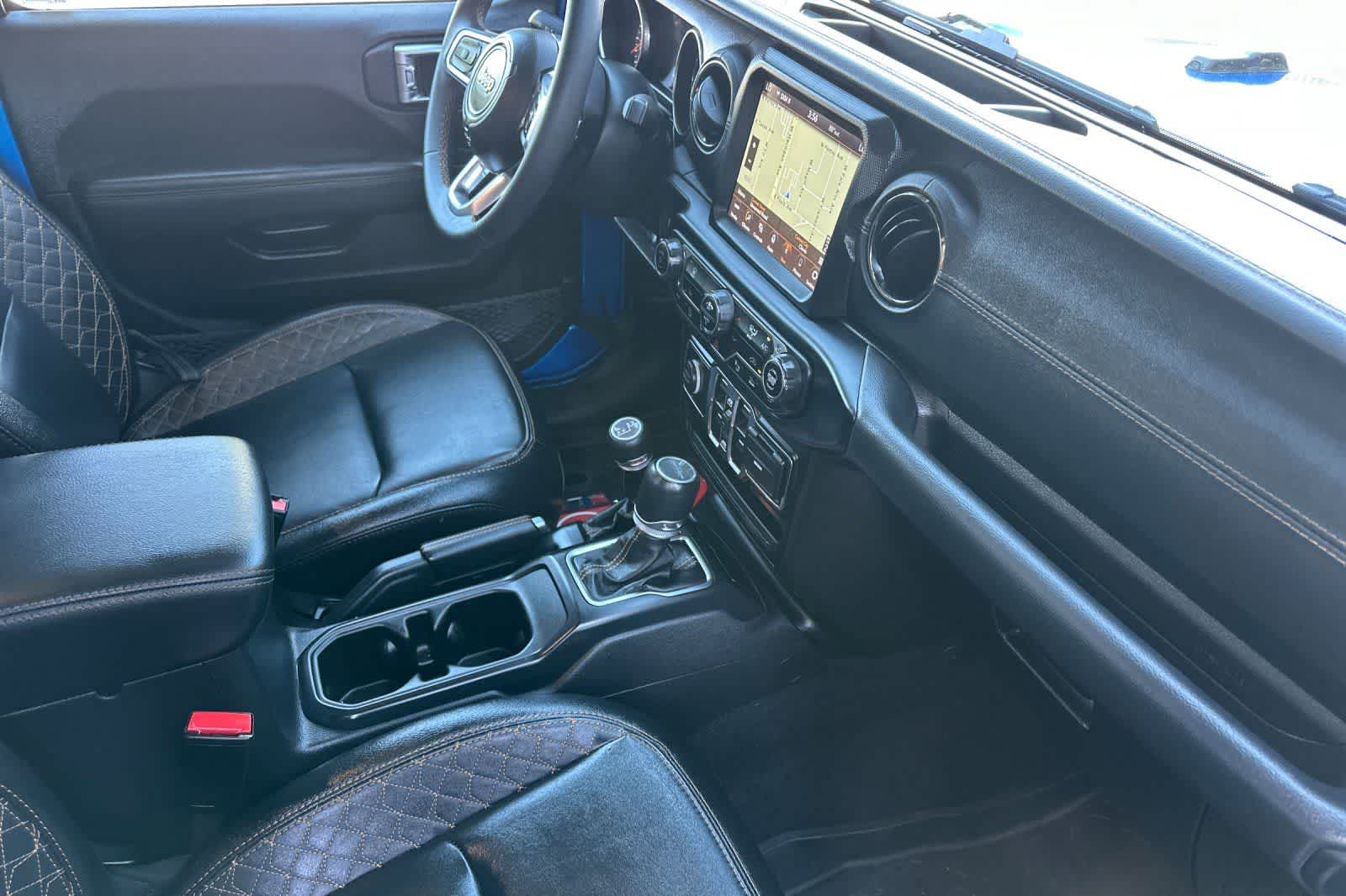 Thumbnail: 2023 Jeep Gladiator - 15
