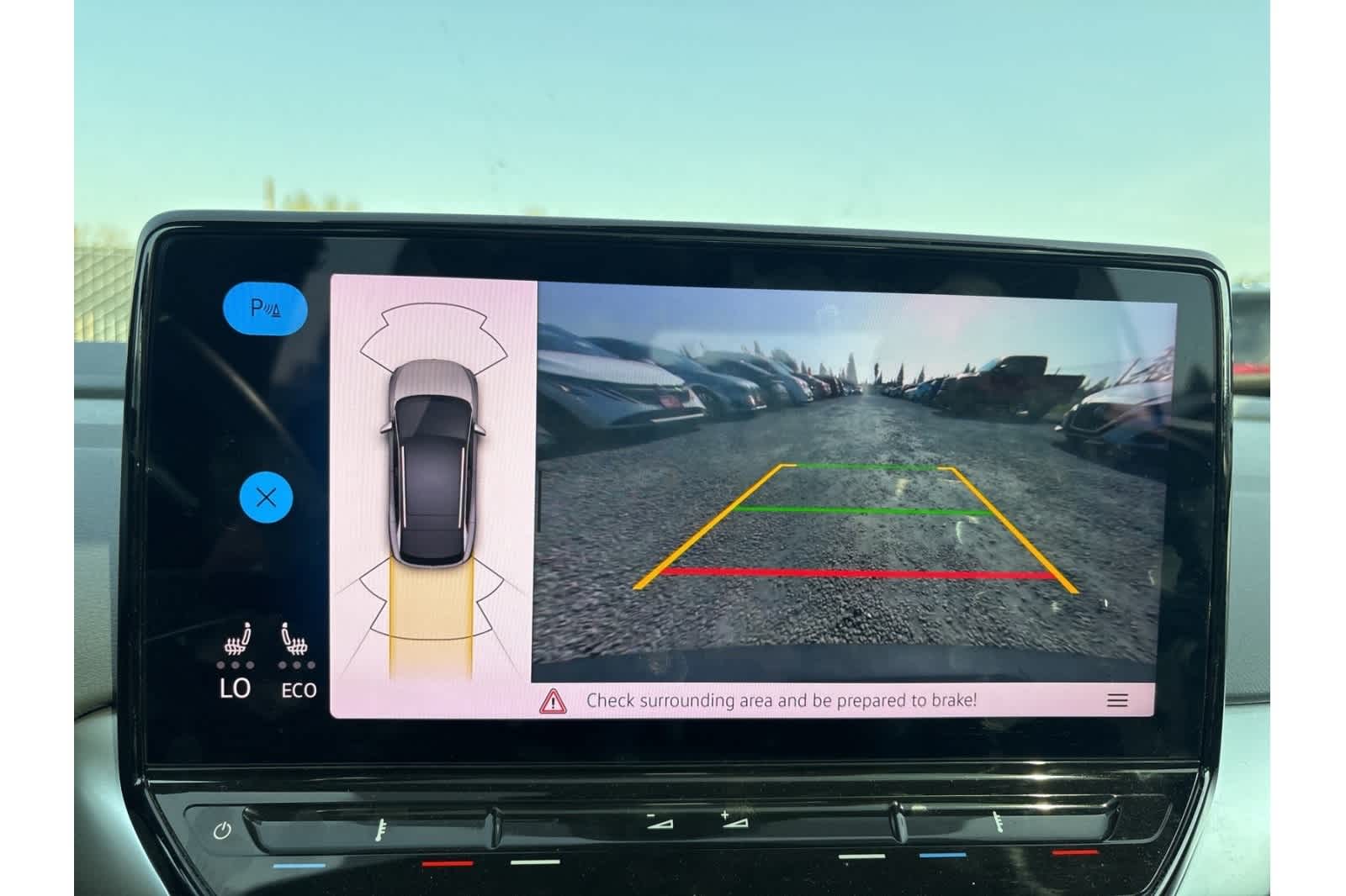 Thumbnail: 2022 Volkswagen ID.4 - 17