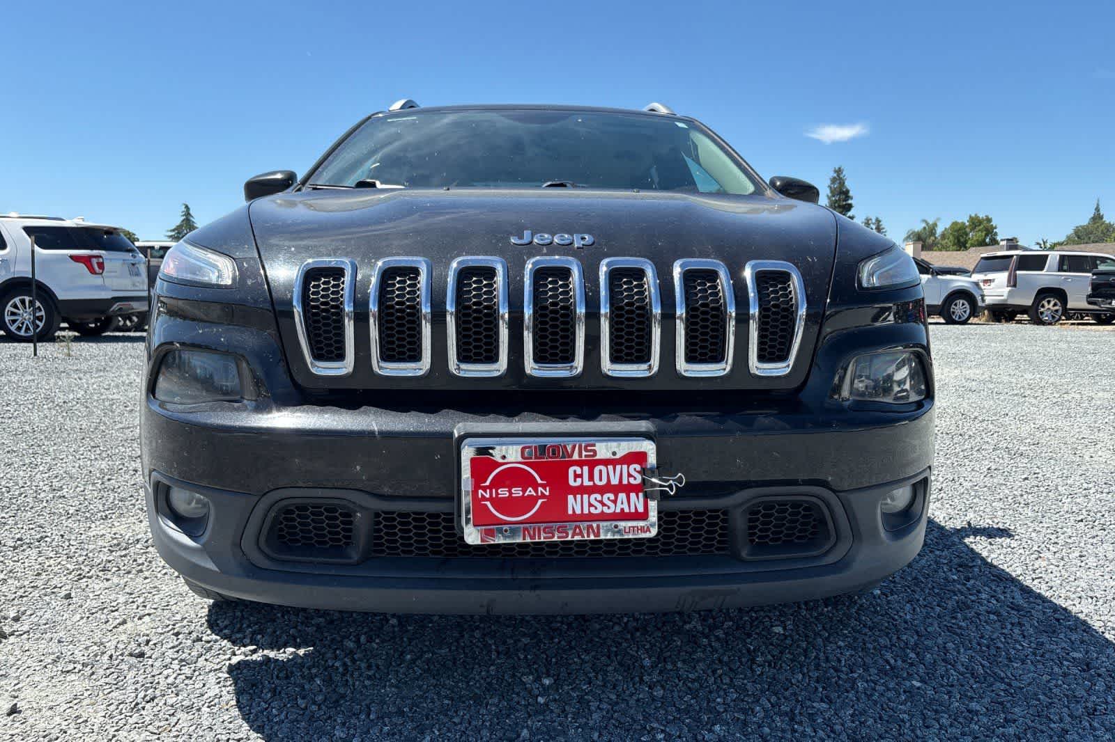 Thumbnail: 2015 Jeep Cherokee - 11