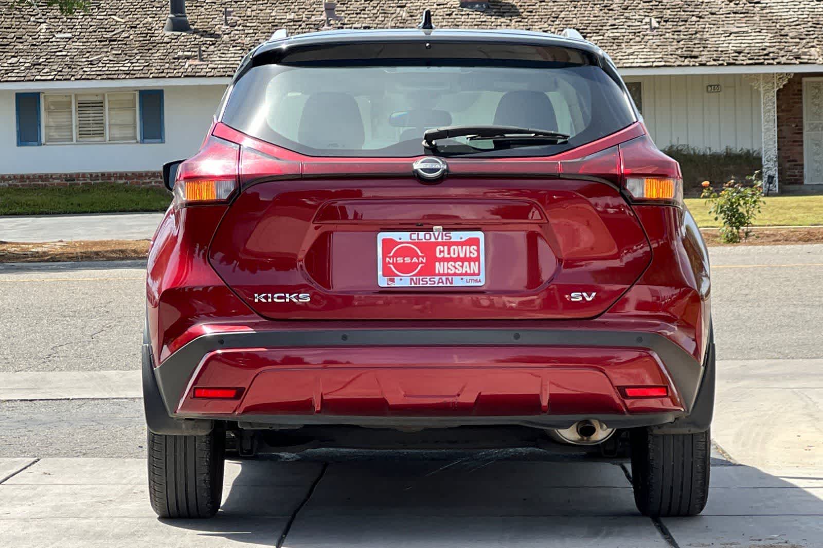 Thumbnail: 2023 Nissan Kicks - 8