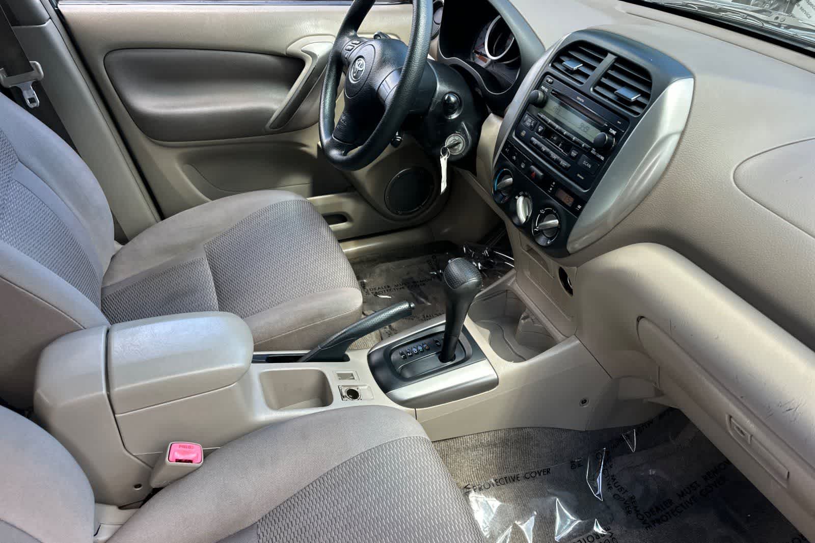 Thumbnail: 2004 Toyota RAV4 - 18