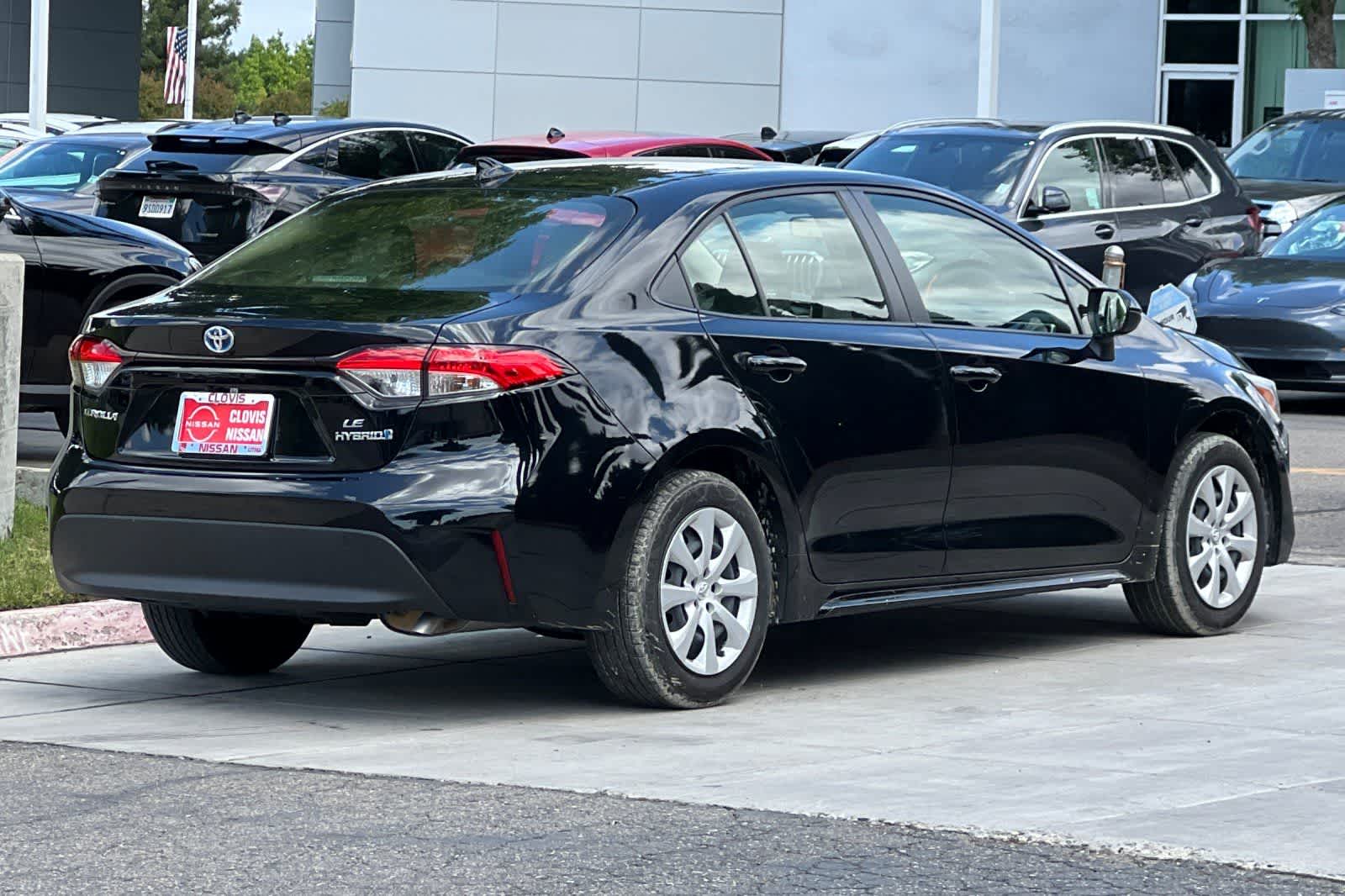 Thumbnail: 2024 Toyota Corolla - 3