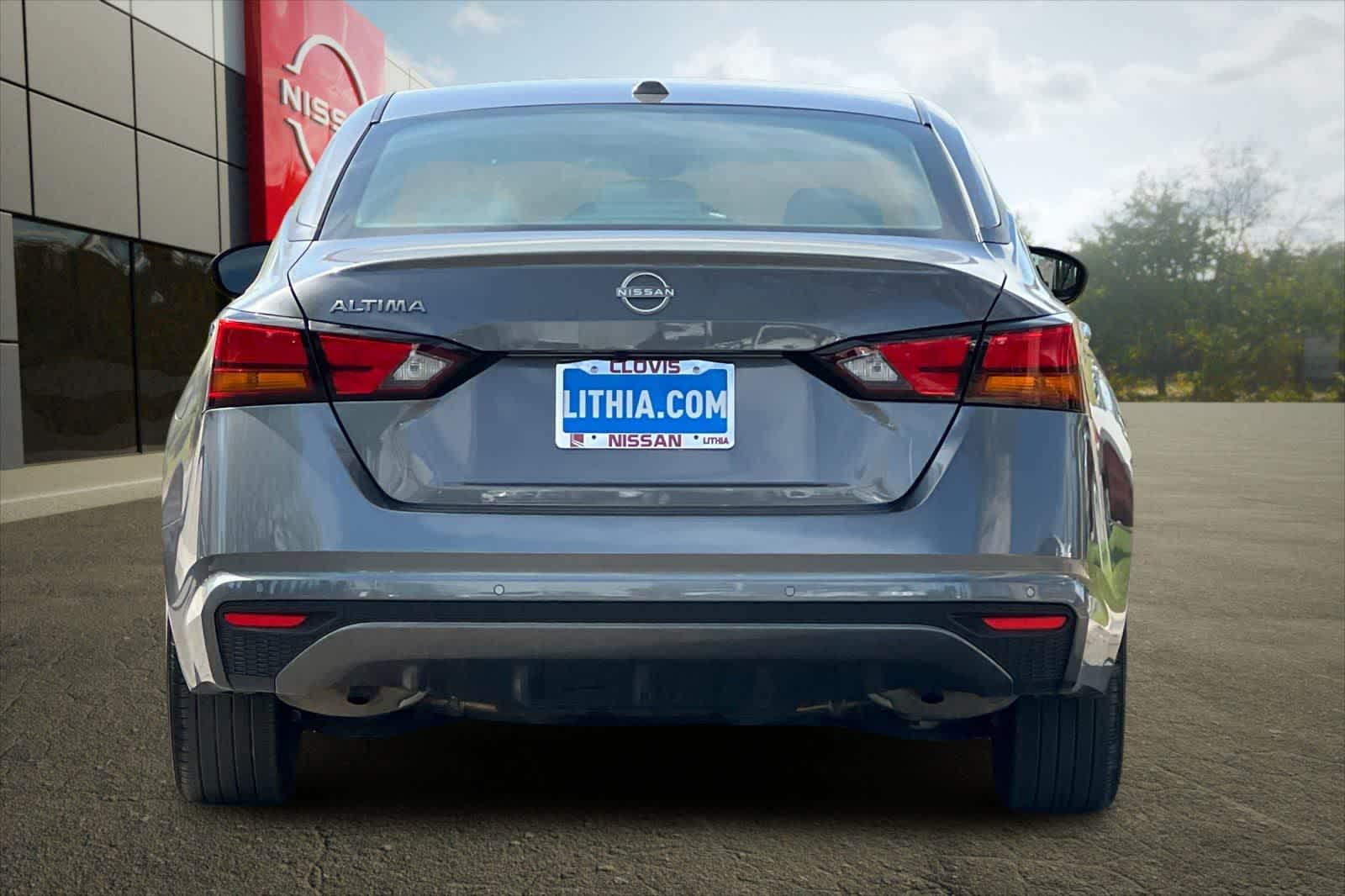 Thumbnail: 2025 Nissan Altima - 8