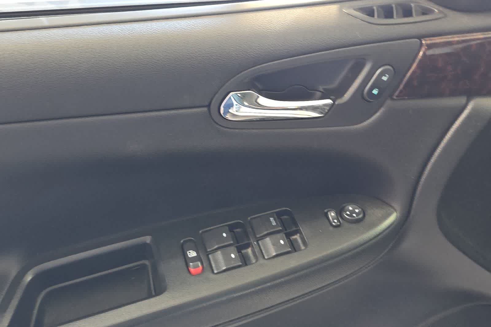 Thumbnail: 2013 Chevrolet Impala - 15