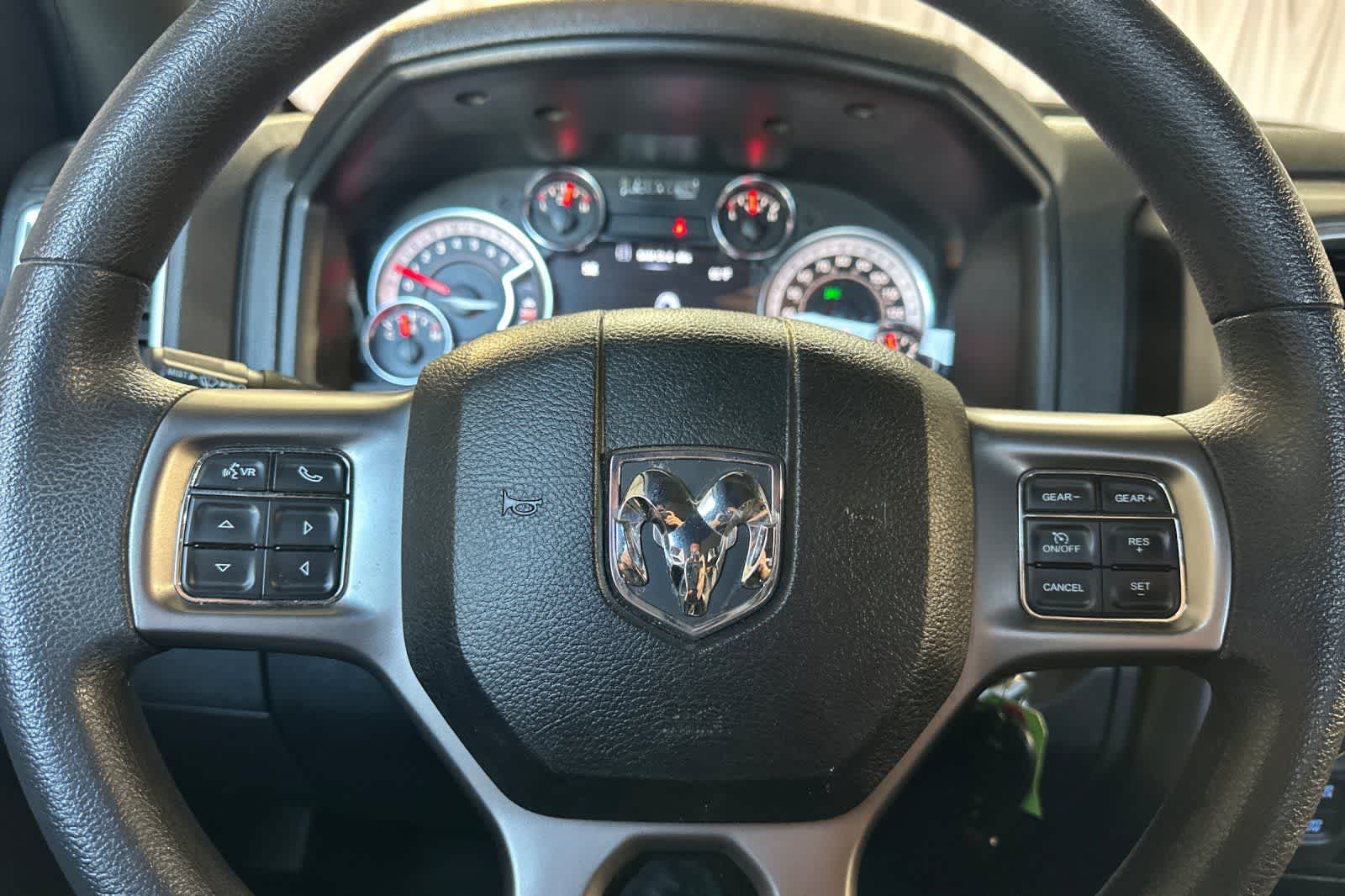 Thumbnail: 2022 RAM 1500 Classic - 23