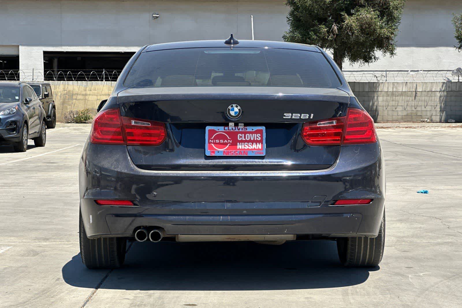 Thumbnail: 2013 BMW 3 Series - 8