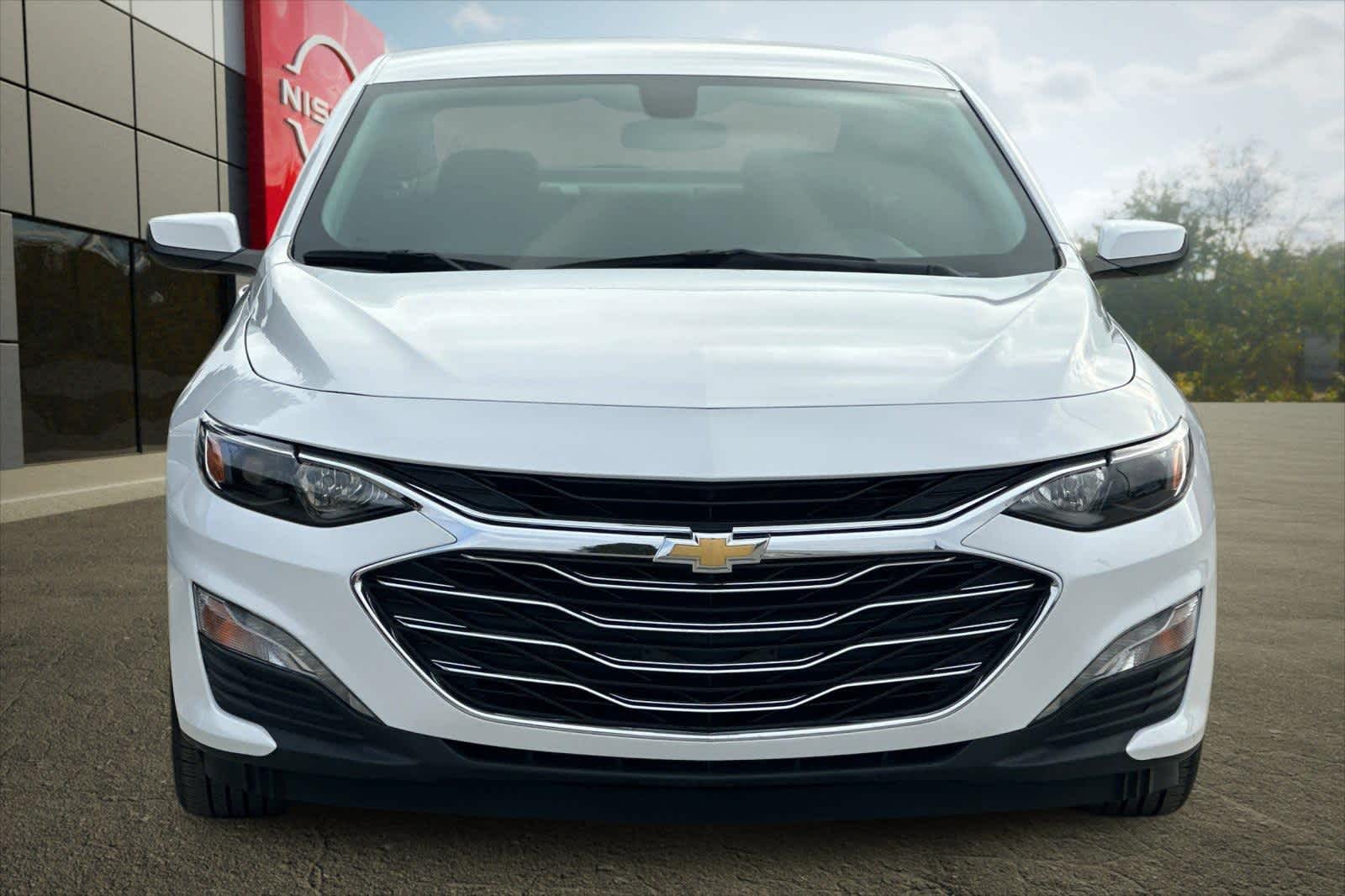 Thumbnail: 2022 Chevrolet Malibu - 11