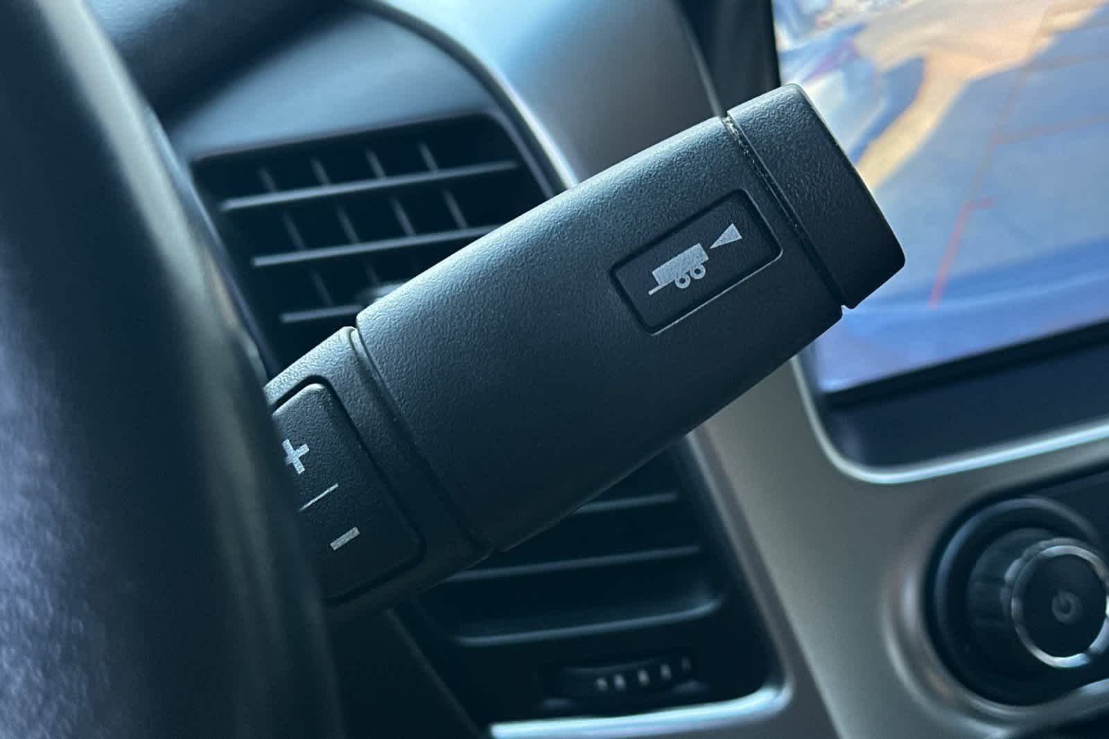 Thumbnail: 2019 Chevrolet Tahoe - 25