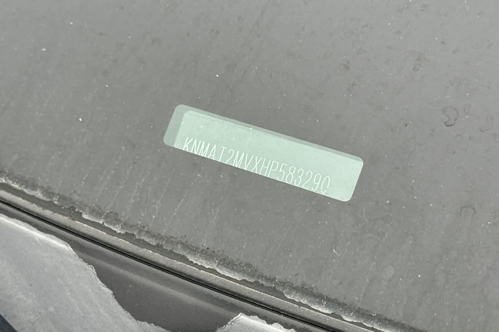 Thumbnail: 2017 Nissan Rogue - 29