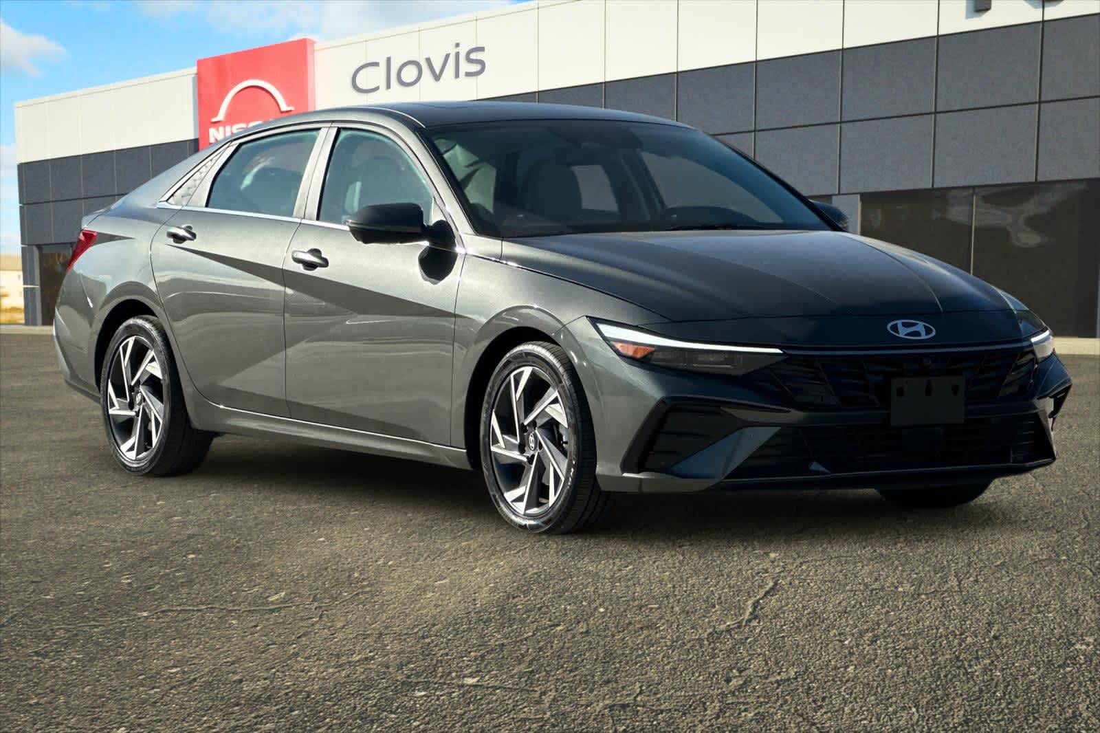 Thumbnail: 2024 Hyundai Elantra - 10