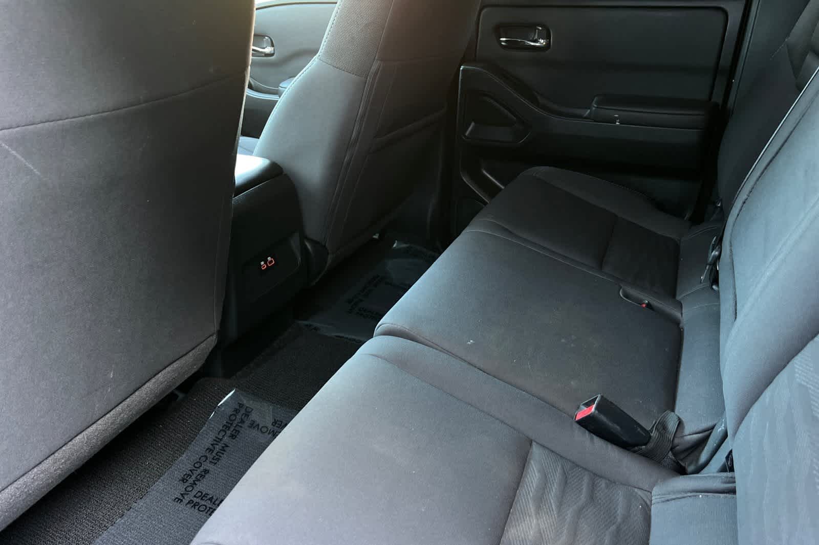 Thumbnail: 2024 Nissan Frontier - 5